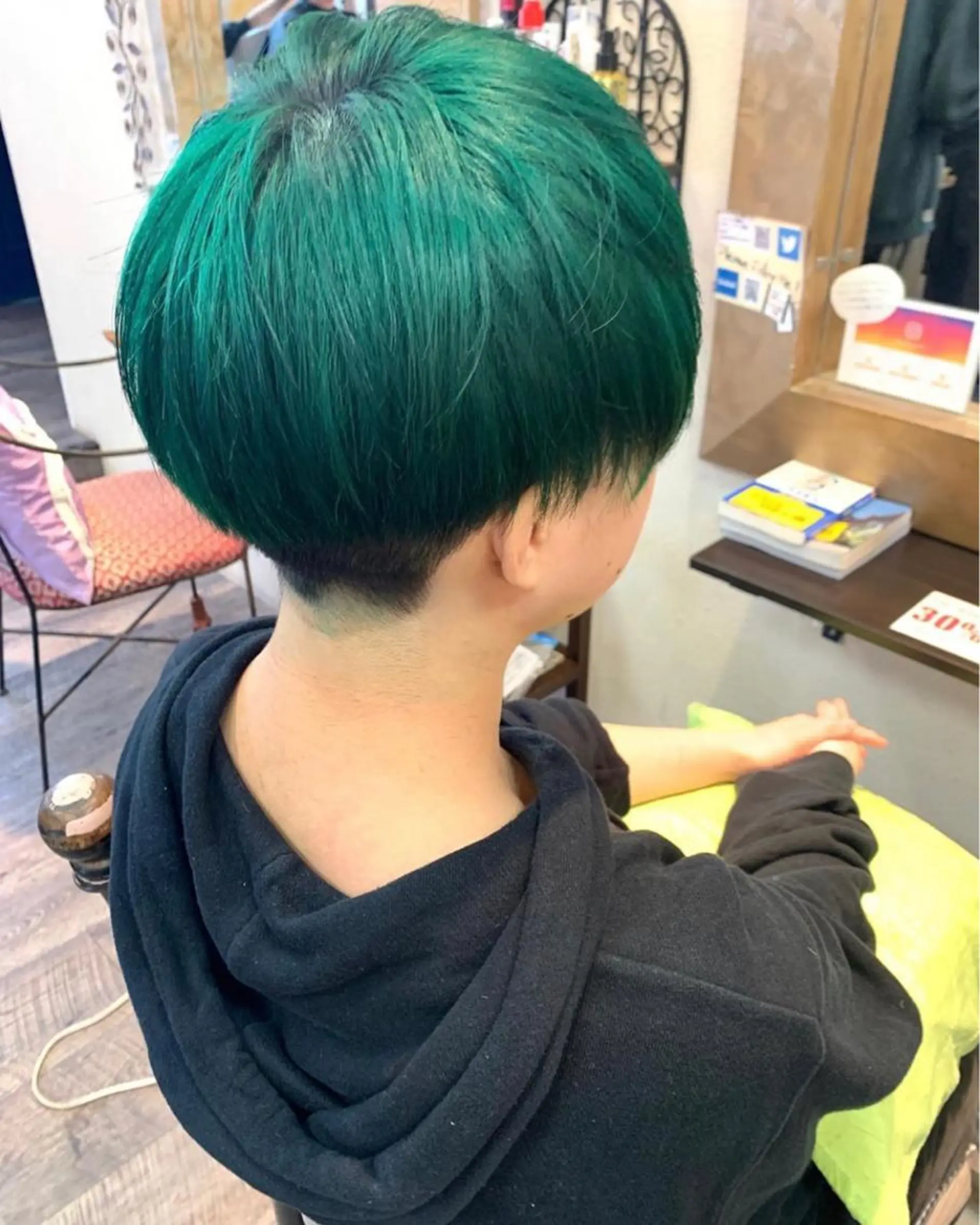 ショート カラー ブリーチ 🌈艶髪　矯正 川崎　海🌈のヘアスタイル