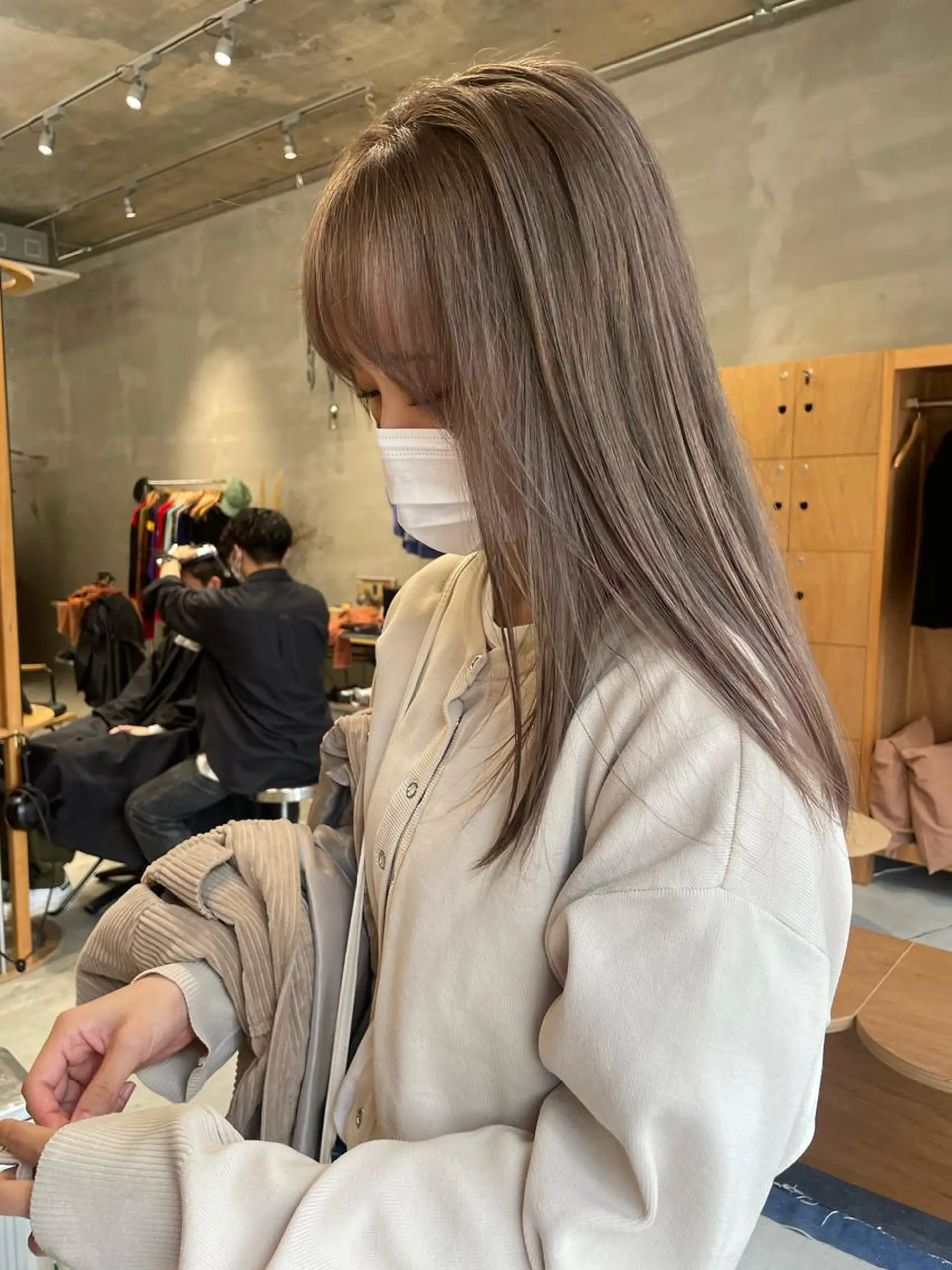 カラー ヘアカラー トリートメント wewe: momoeのヘアスタイル