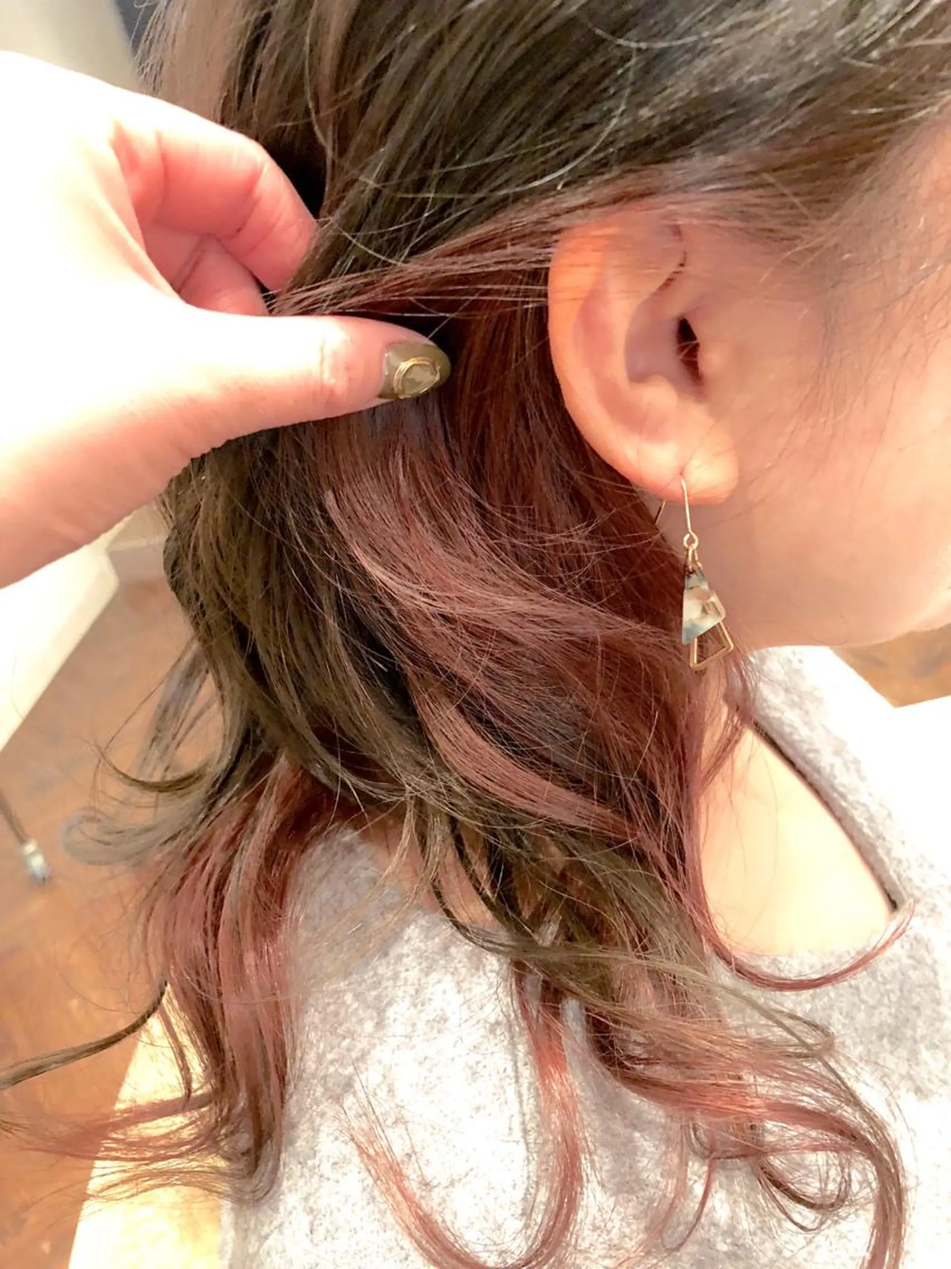 ロング カラー レッドカラー ヘアカラー いしだ みさきのヘアスタイル