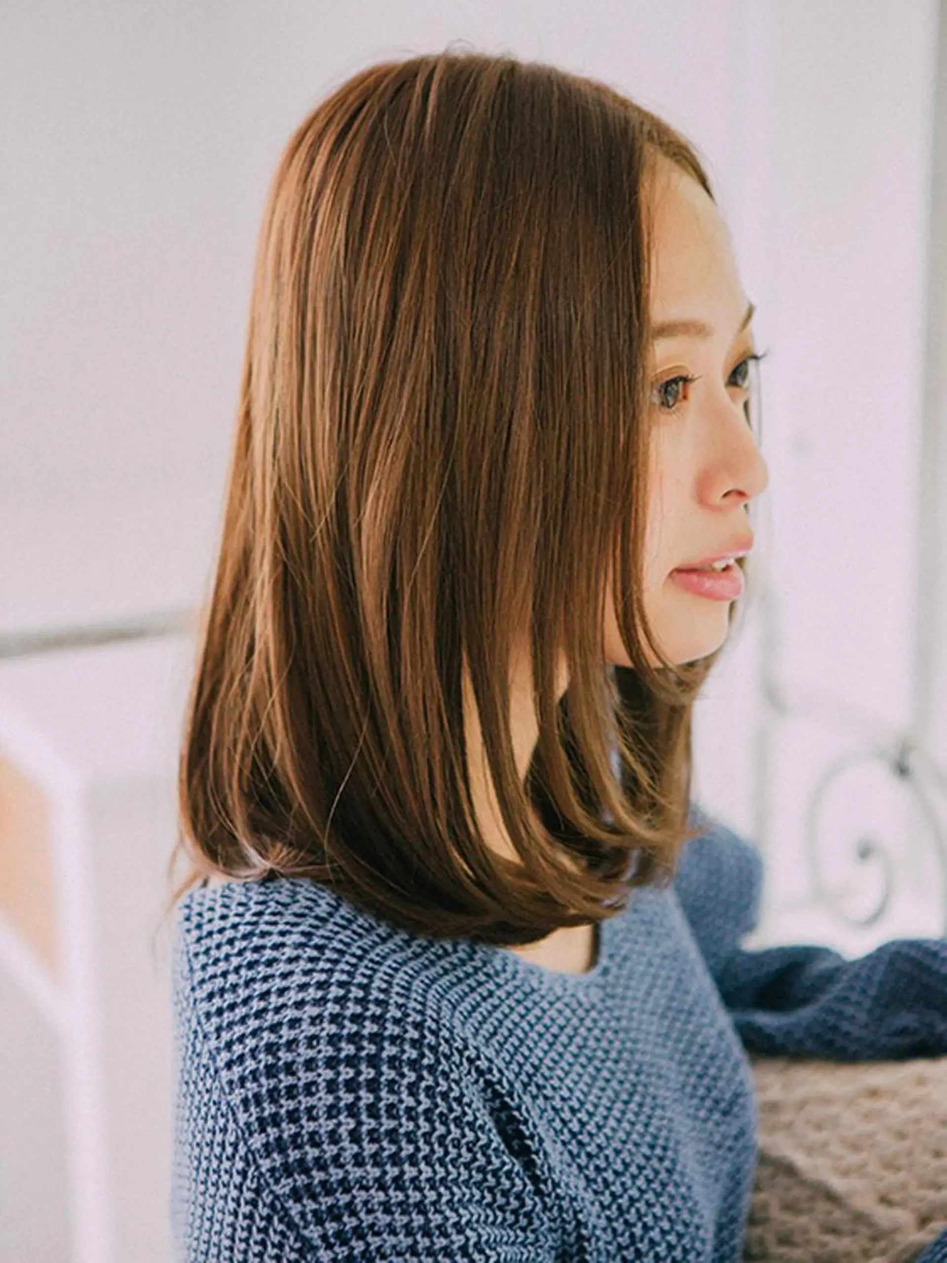 セミロング カラー セミロングパーマ くせ毛 かきあげバング 縮毛矯正 カット ヘアカラー トリートメント 福島 浩司のヘアスタイル