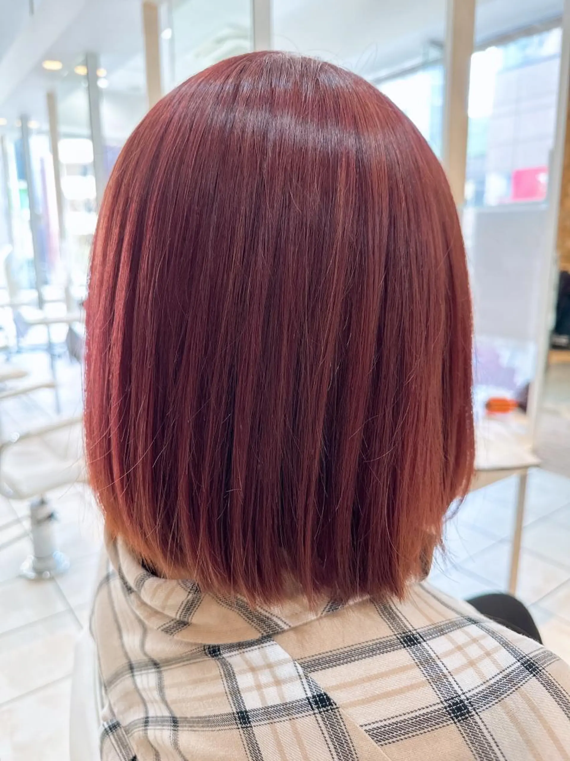 ミディアム カラー 艶髪 インナーカラーのヘアスタイル
