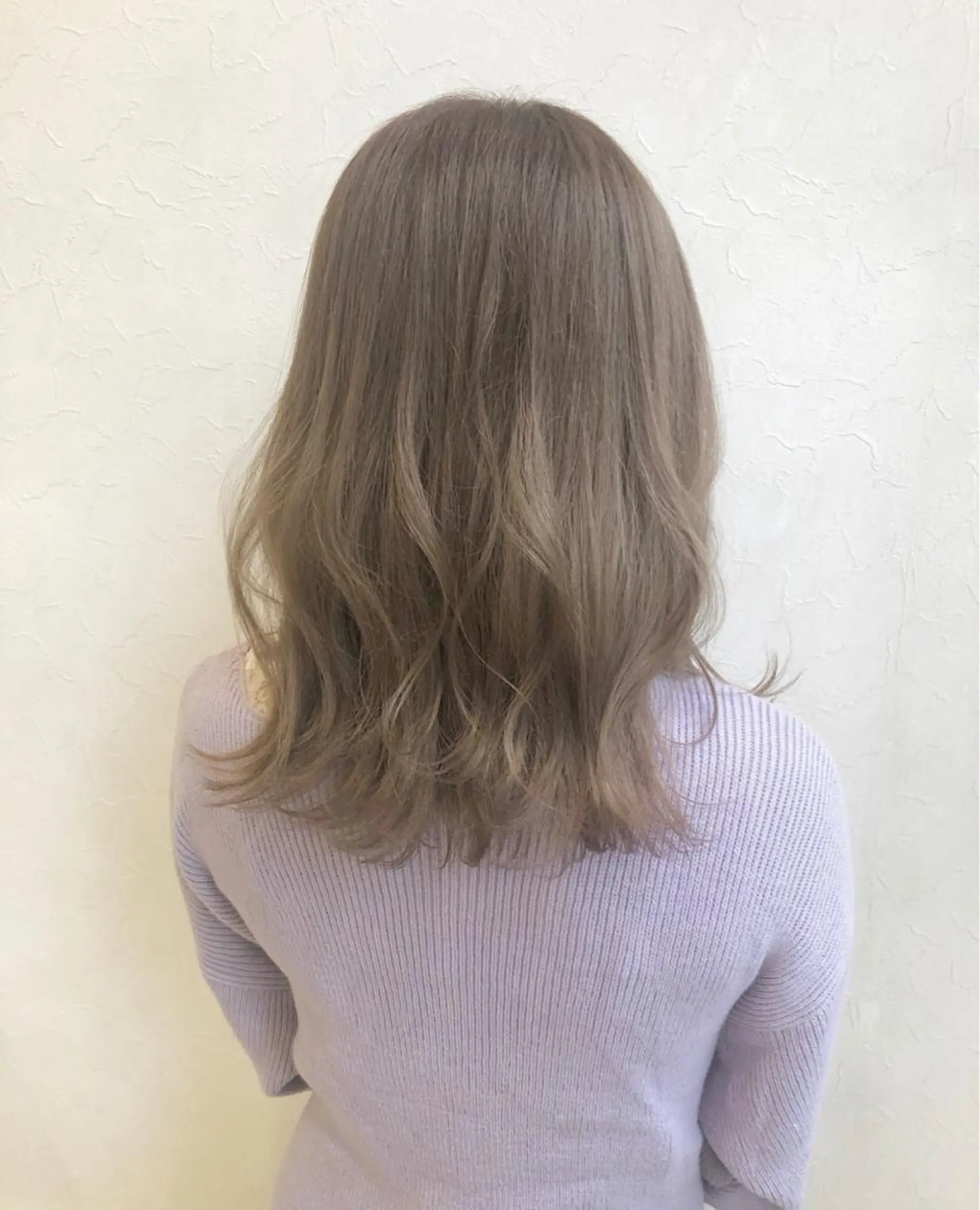セミロング カラー nakahara madokaのヘアスタイル
