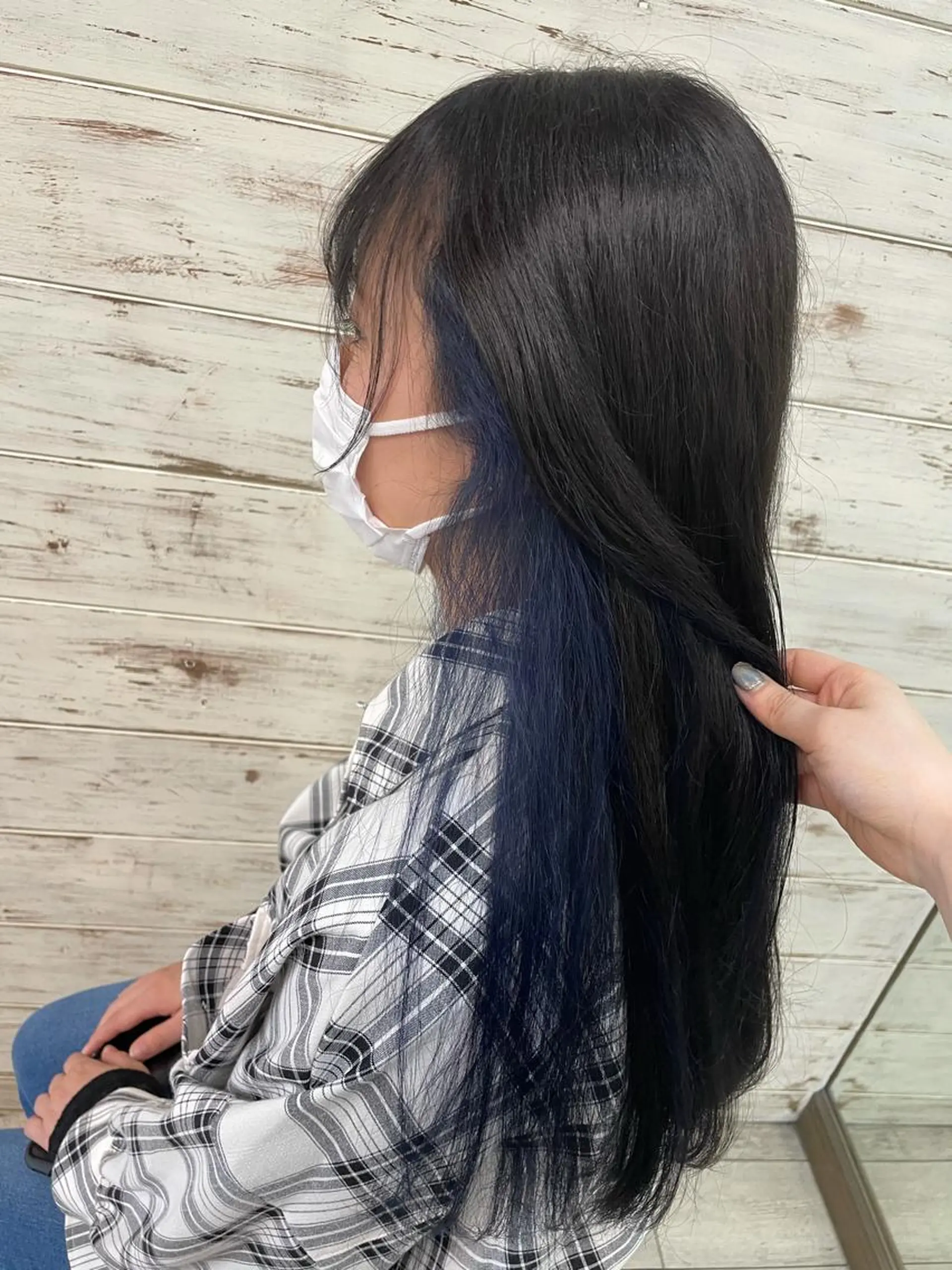 ロング カラー ヘアアレンジ ブルーカラー インナーカラー ヘアカラー イワタ マハ/ minim hairのヘアスタイル