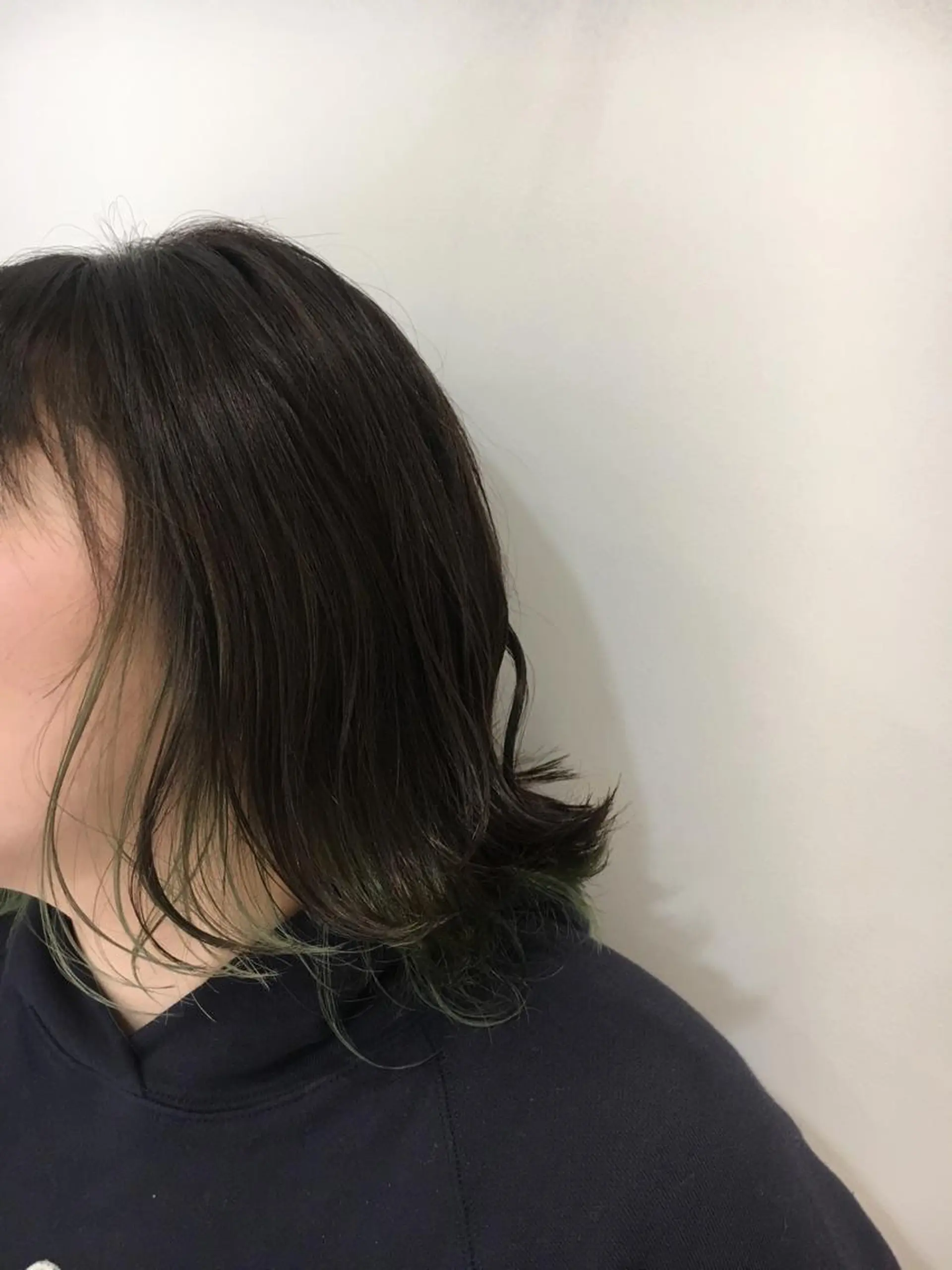 カラー 江原 彩華のヘアスタイル