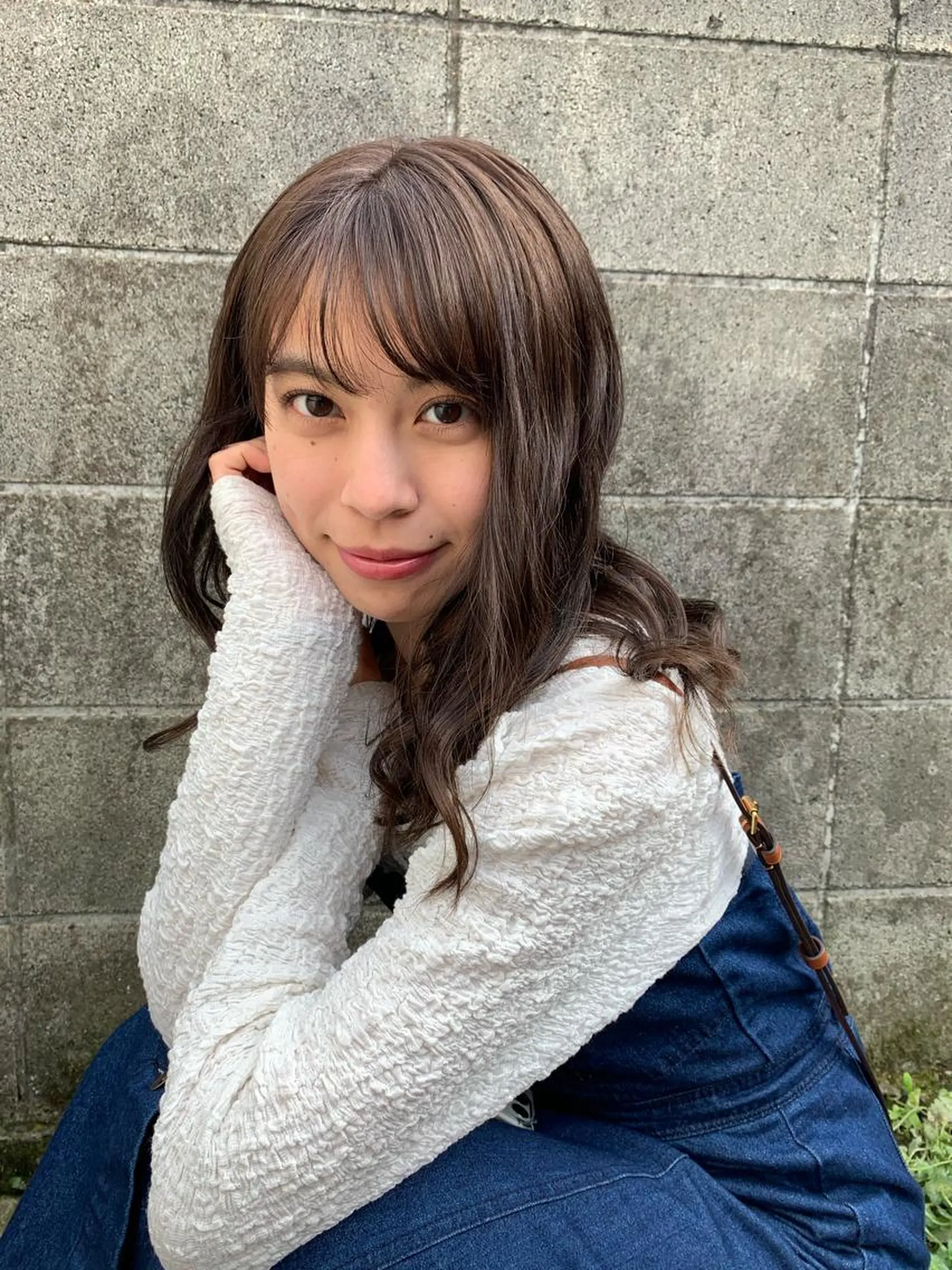 セミロング アッシュ KURAKU羽根木店所属・藤田 衣子のヘアスタイル