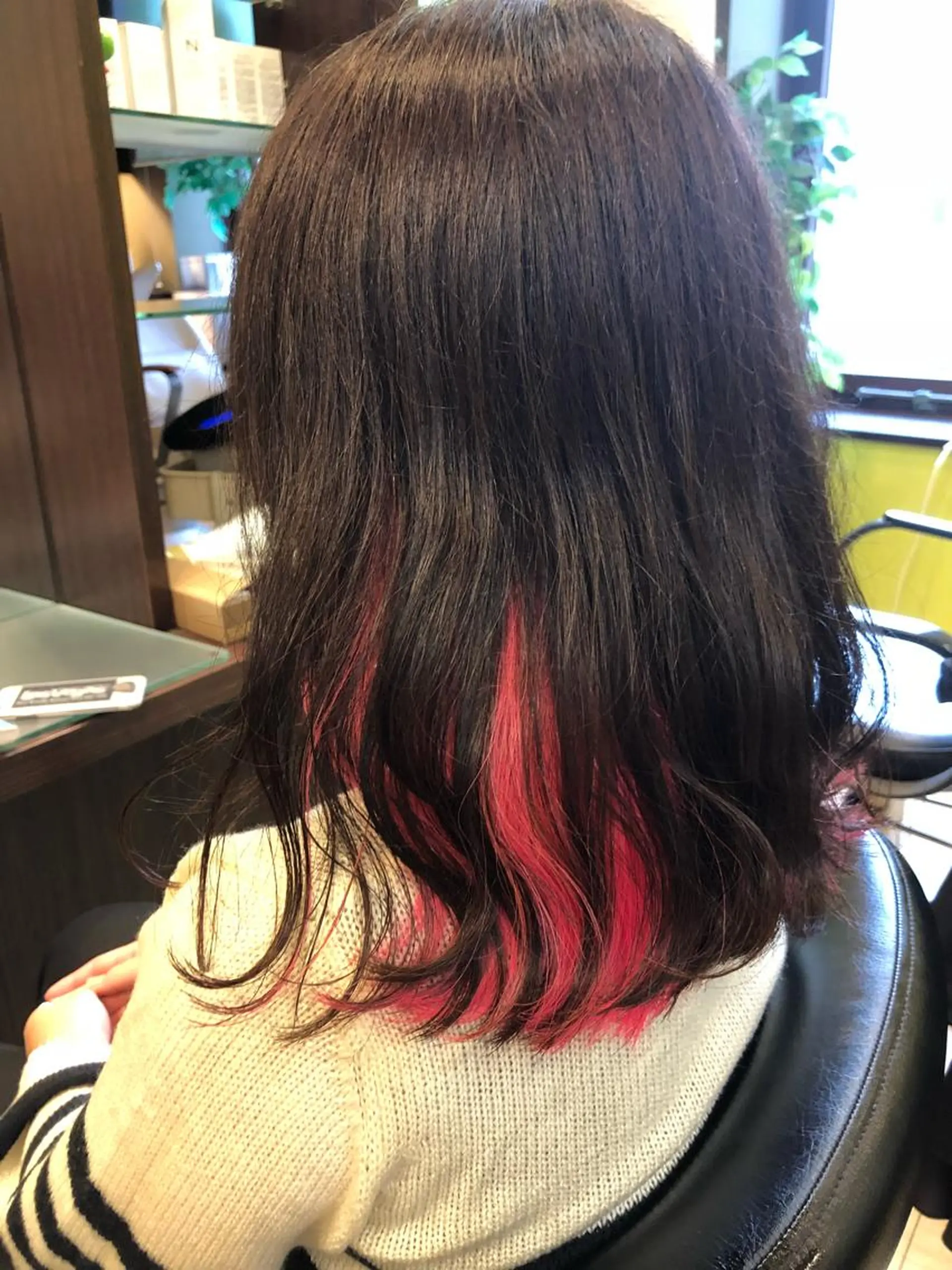 ミディアム カラー インナーカラー wa daのヘアスタイル