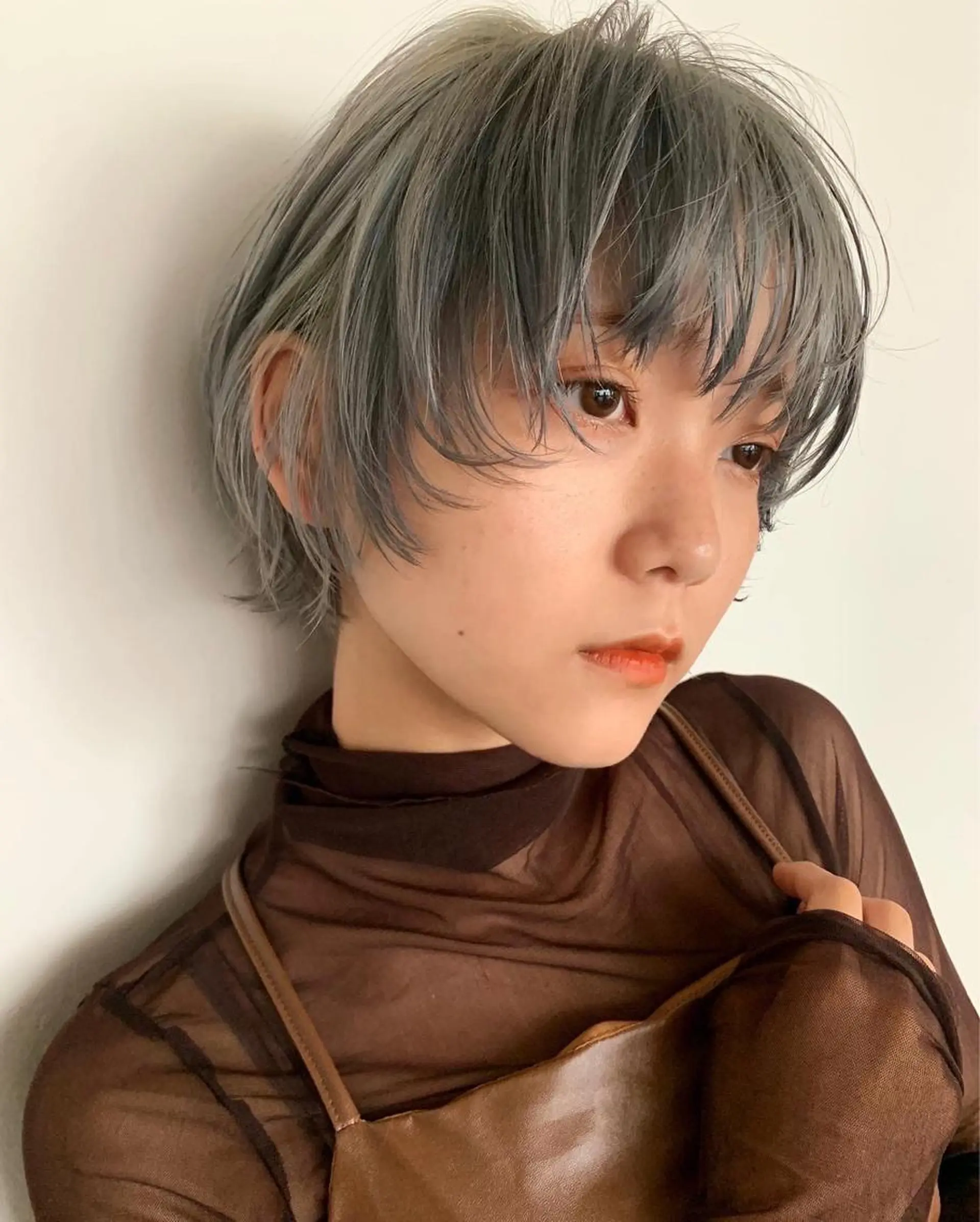 ショート カラー パーマ ヘアアレンジ メンズ キッズ ネイル マツエク・マツパ アイブロウ メンズブリーチ ブリーチ ケアブリーチ SALOWIN梅田茶屋町店所属・ウルフレイヤーカット /チヒロのヘアスタイル