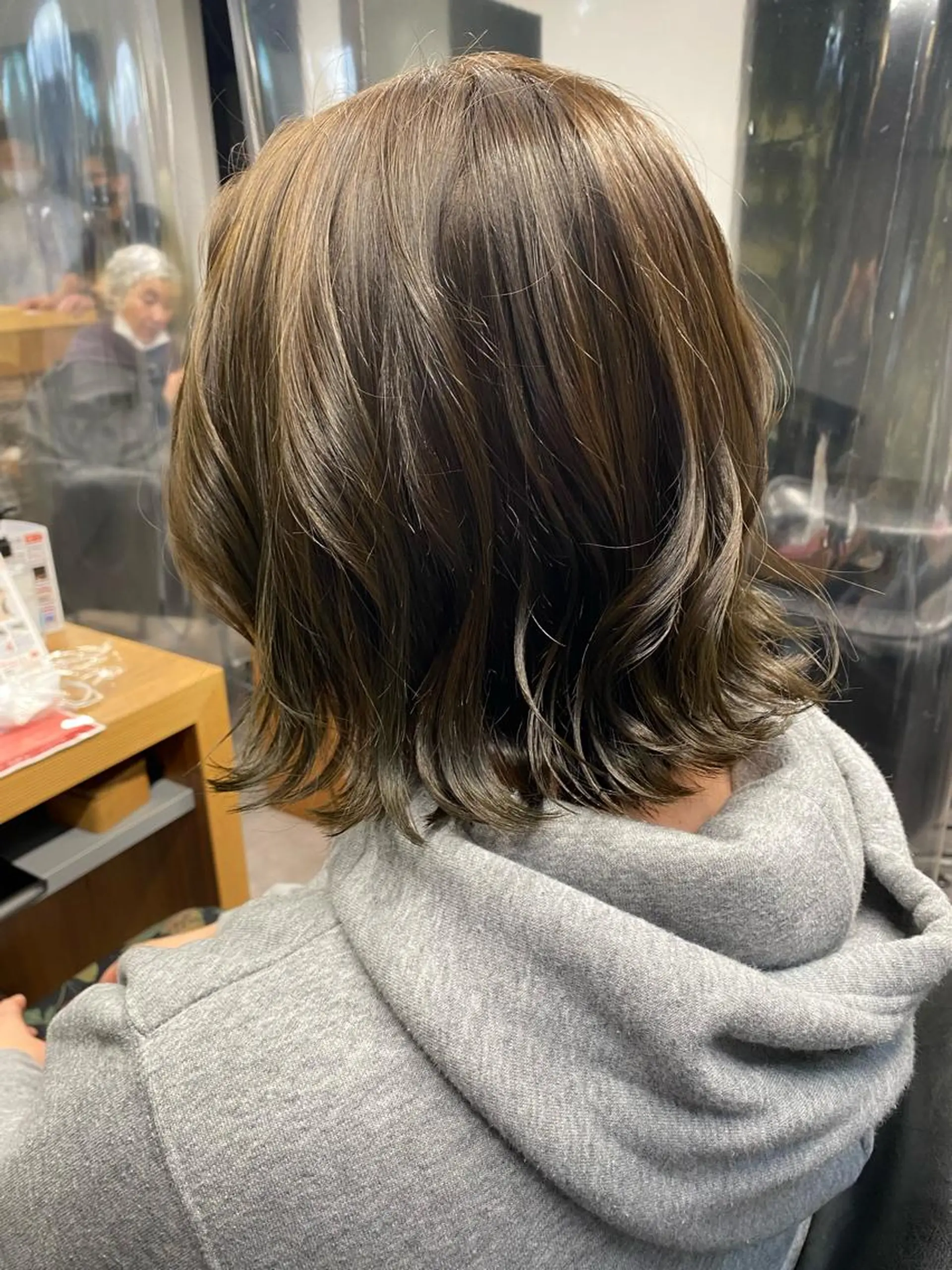 ミディアム ショート･ウルフ✂︎ 安住有咲子のヘアスタイル