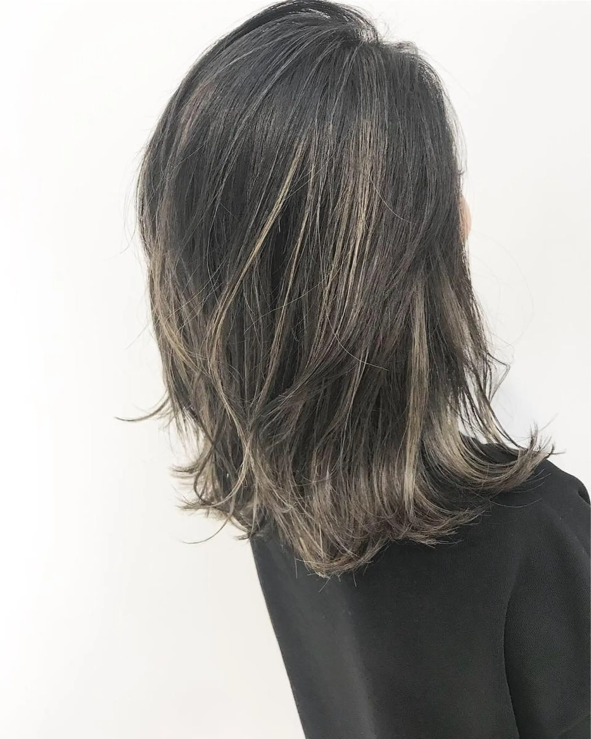 ミディアム カラー ハイライトカラー ハイライト カット ヘアカラー grow【グロウ】恵比寿所属・奥野 貴史　代表　レイヤーのヘアスタイル