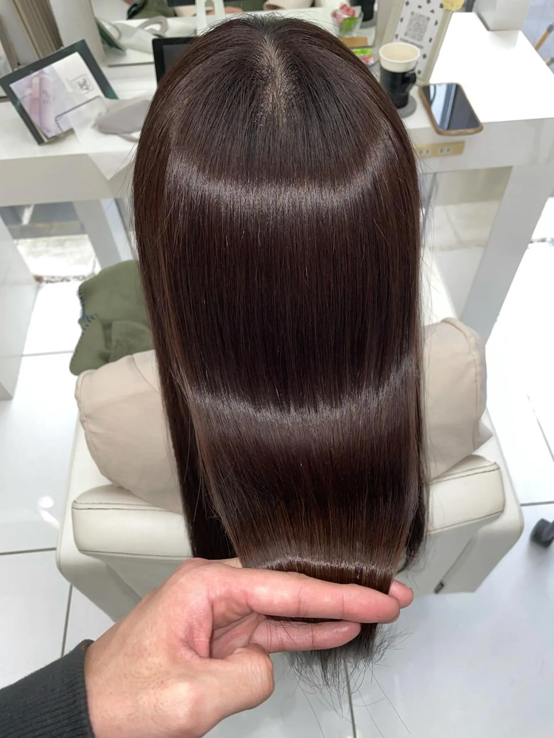 セミロング 髪質改善 トリートメント 20代半ば上質なへア ケア 髪質改善 大西のヘアスタイル