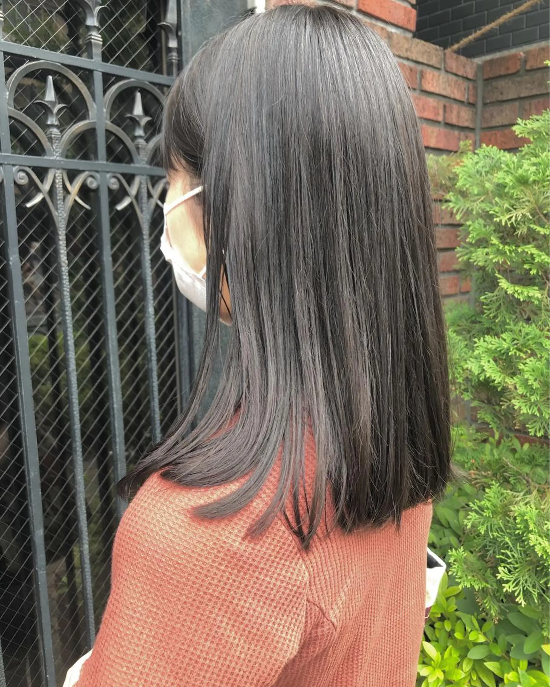 ミディアム カラー 🩰オリーブ/ ベージュ松本咲花🩰のヘアスタイル