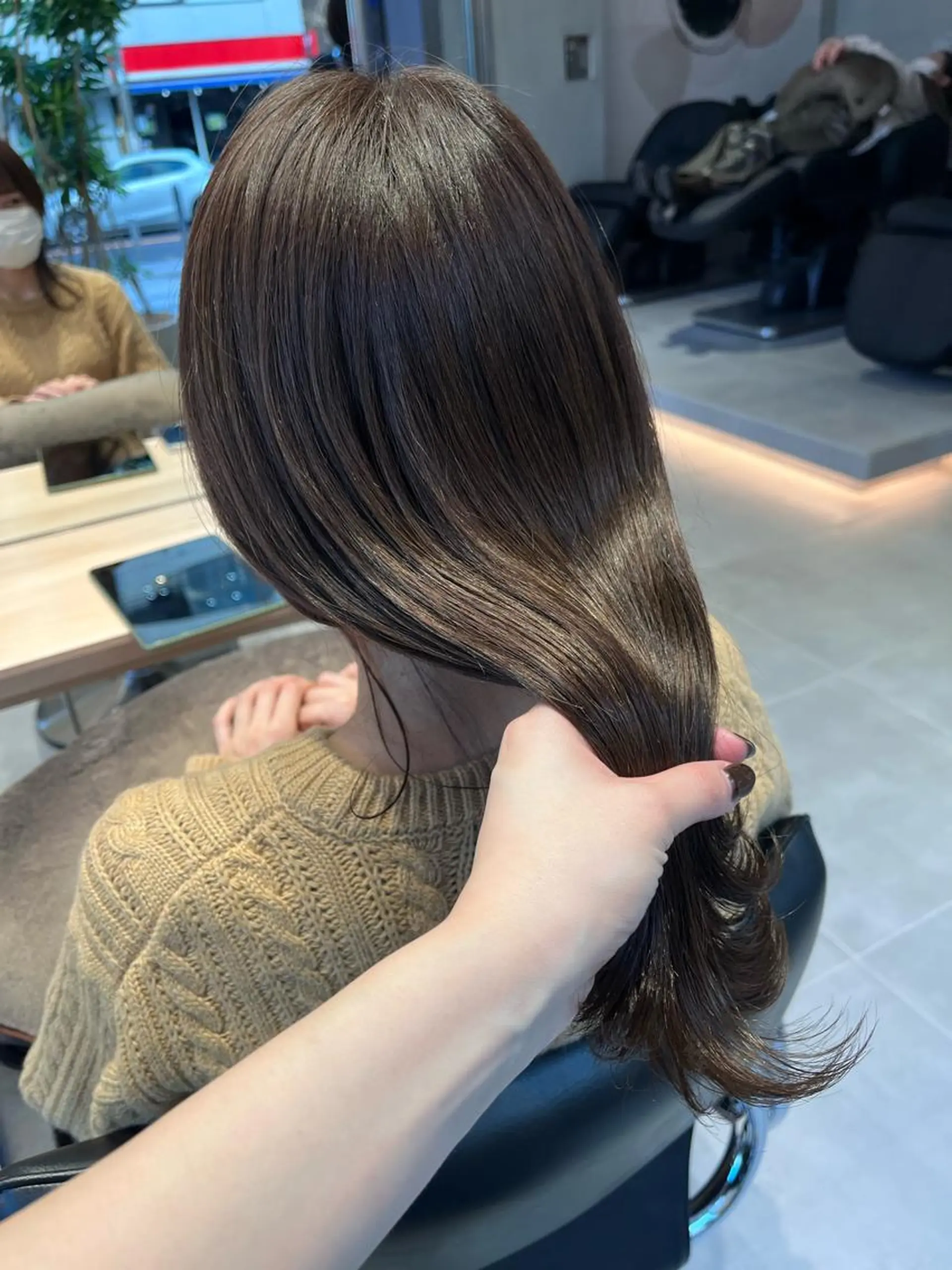 ロング カラー グレージュ オリーブグレージュ オリーブグレー レイヤー/ 透明感カラー🪼風香のヘアスタイル