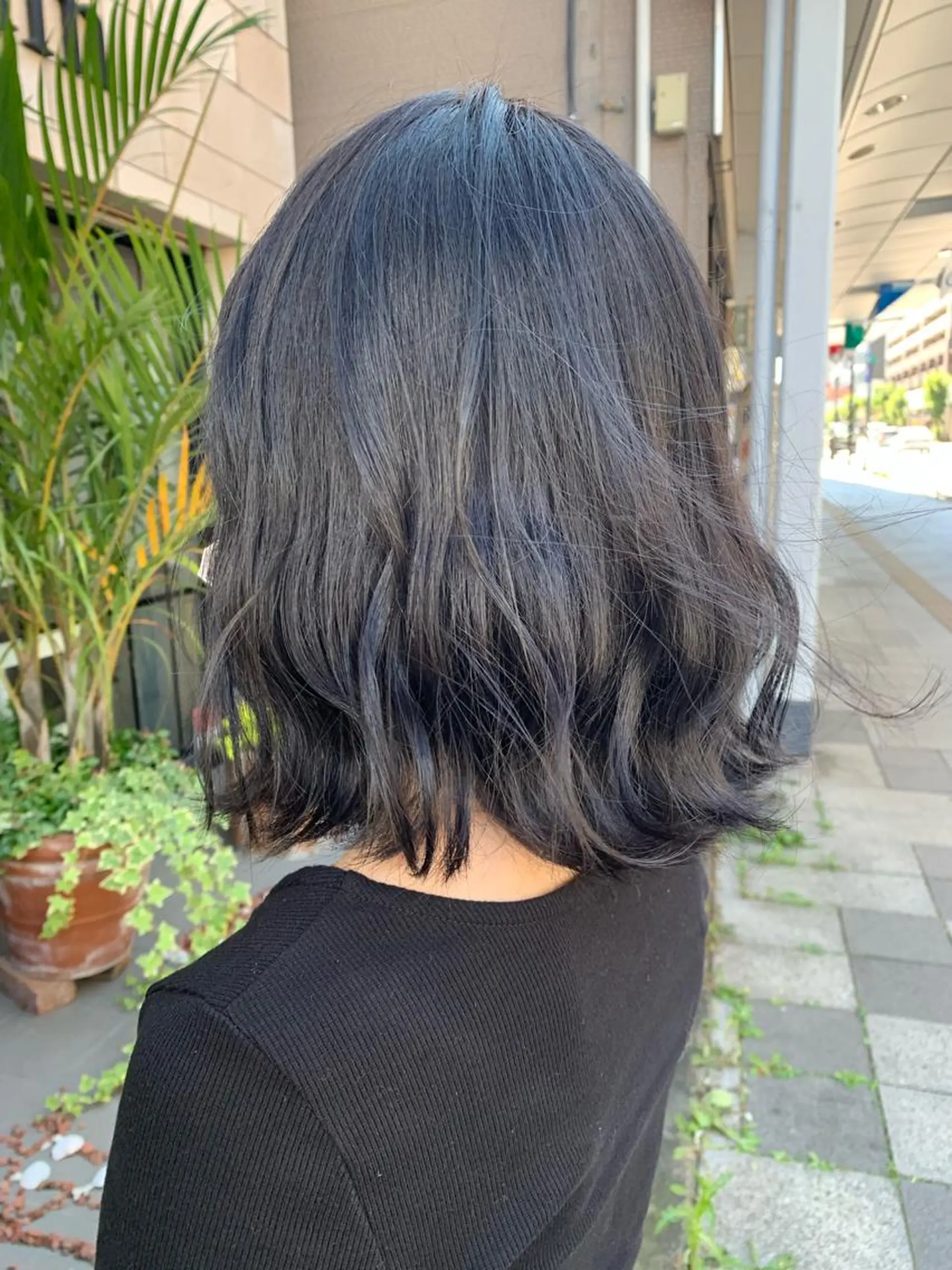 ミディアム カラー 黒髪 ブルーカラー ブルーブラック 透明感カラー ヘアカラー SHIAN 八王子👼鬼塚さやかのヘアスタイル