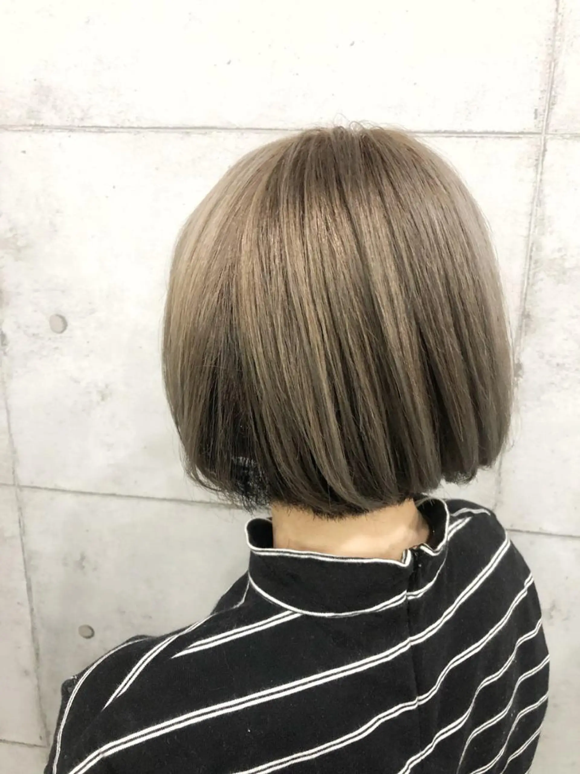ショート カラー ヘアアレンジ キッズ アディクシーカラー バレイヤージュ ミストバング ベージュカラー 黒髪 カラー特化サロン梅田 Eir茶屋町/山下のヘアスタイル