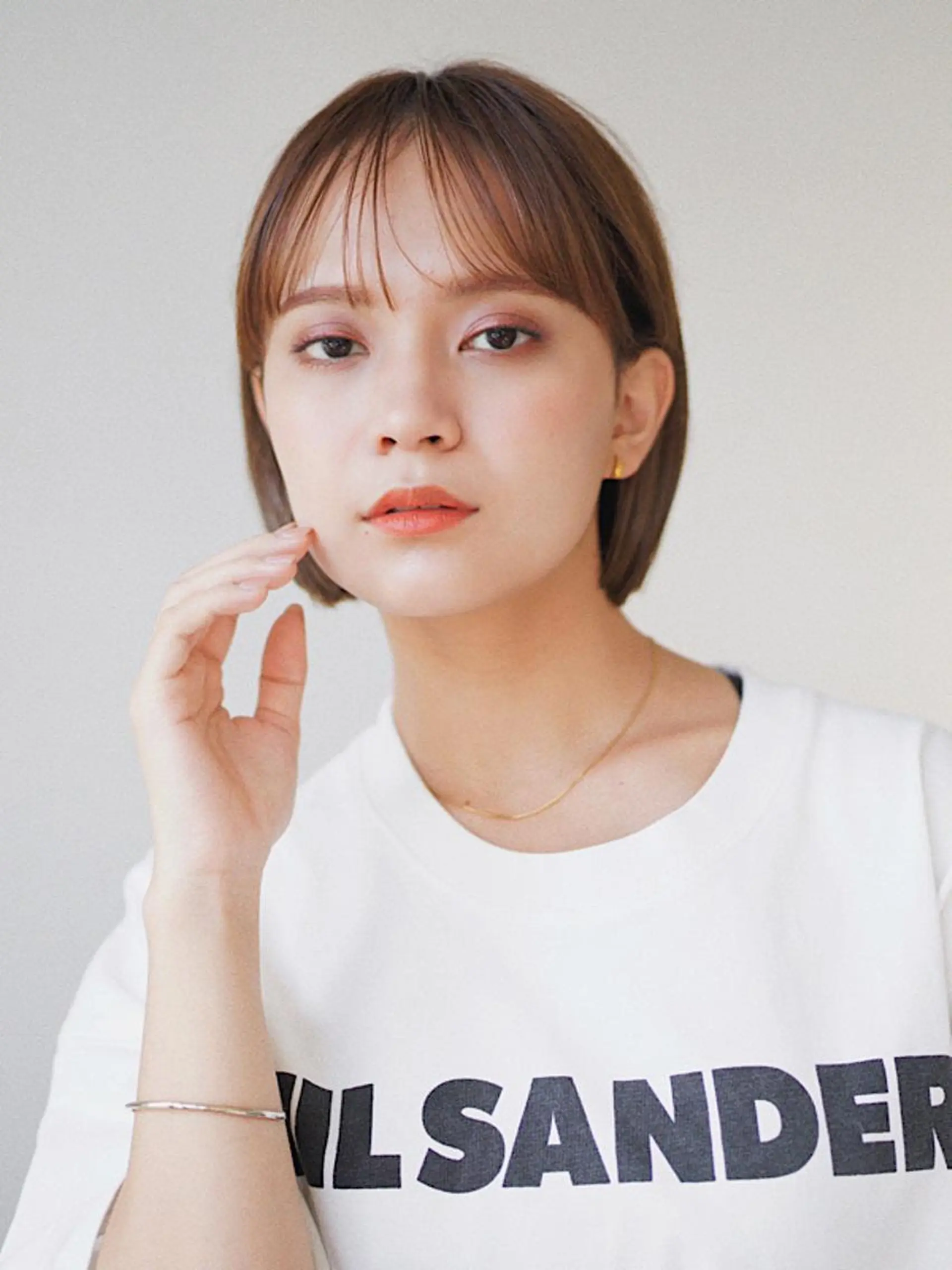 ショート 切りっぱなしボブ ショートボブ ボブ ハイライト シースルーバング バレイヤージュ茅ヶ崎 オオタ カズキのヘアスタイル