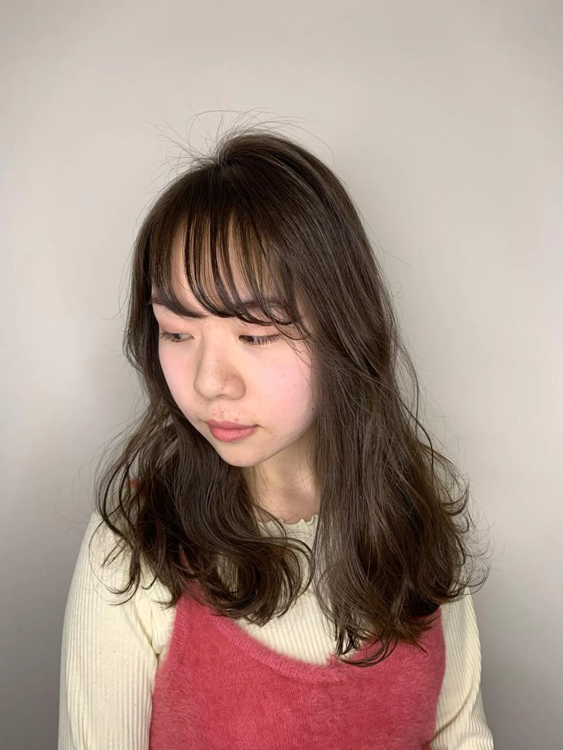 セミロング アッシュ 特殊カラー/ブリーチ 道満ゆいなのヘアスタイル