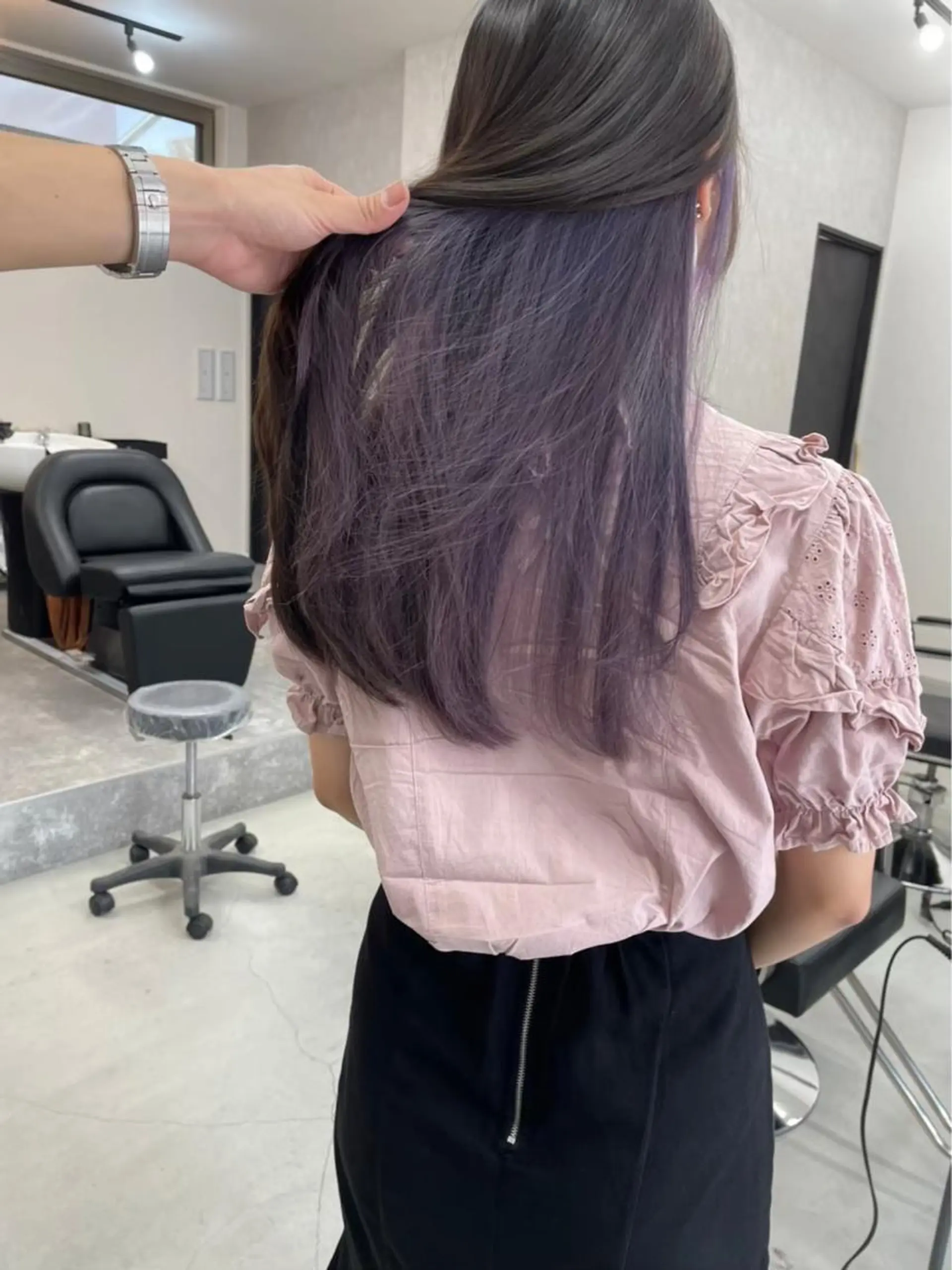 ロング カラー ネイル マツエク・マツパ アイブロウ ショートボブ バレイヤージュ ブリーチ ケアブリーチ 透明感カラー hair terra ce M奈良店のヘアスタイル