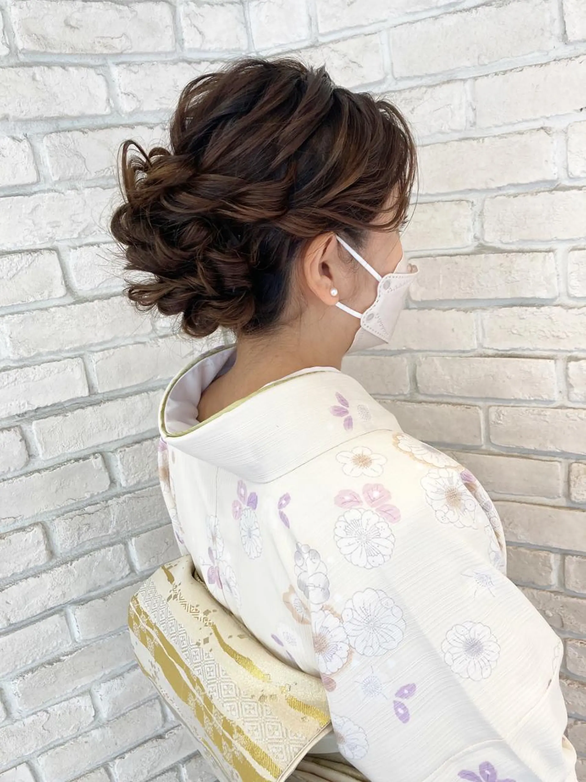 セミロング 白髪ぼかしハイライト ヘアアレンジのヘアスタイル