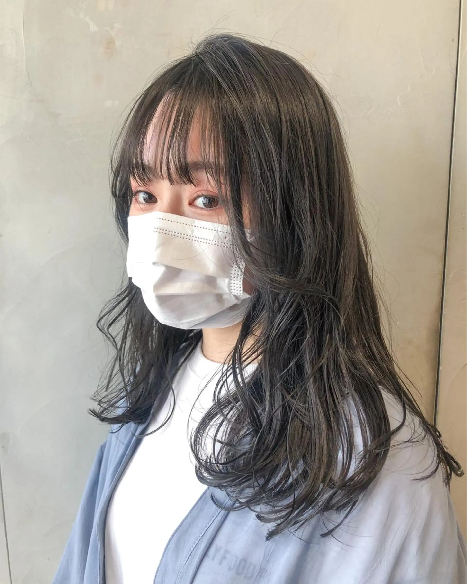 セミロング カラー 圧倒的透明感カラー nana🦕のヘアスタイル