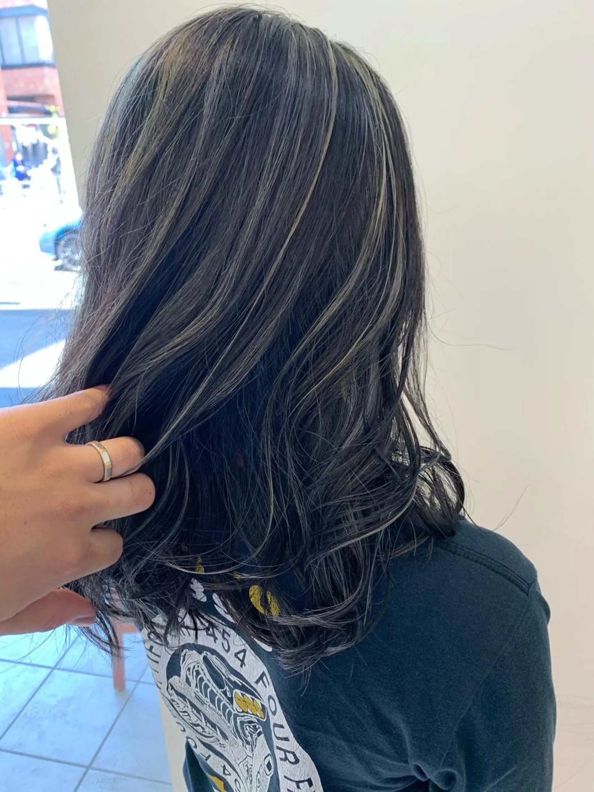 ミディアム カラー ヘアアレンジ マツエク・マツパ 竹井 寛喜のヘアスタイル