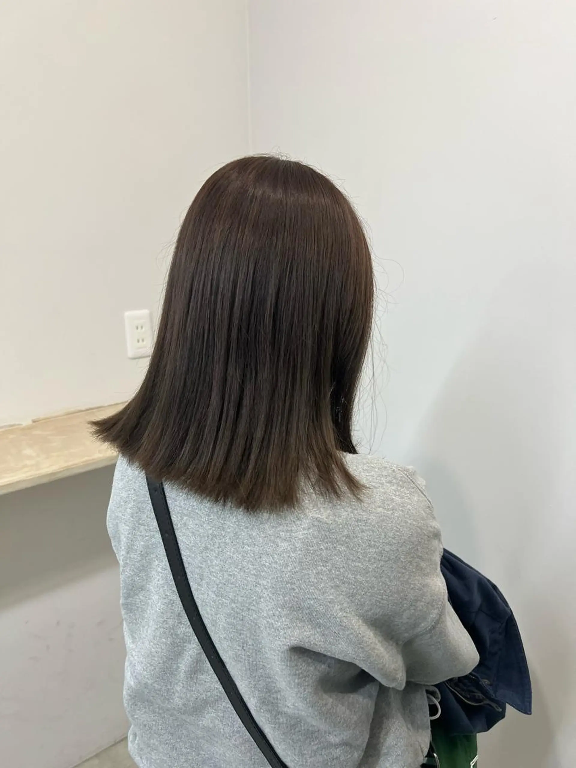 セミロング 髪質改善 トリートメント 韓国風レイヤーカット グレージュ/大希のヘアスタイル