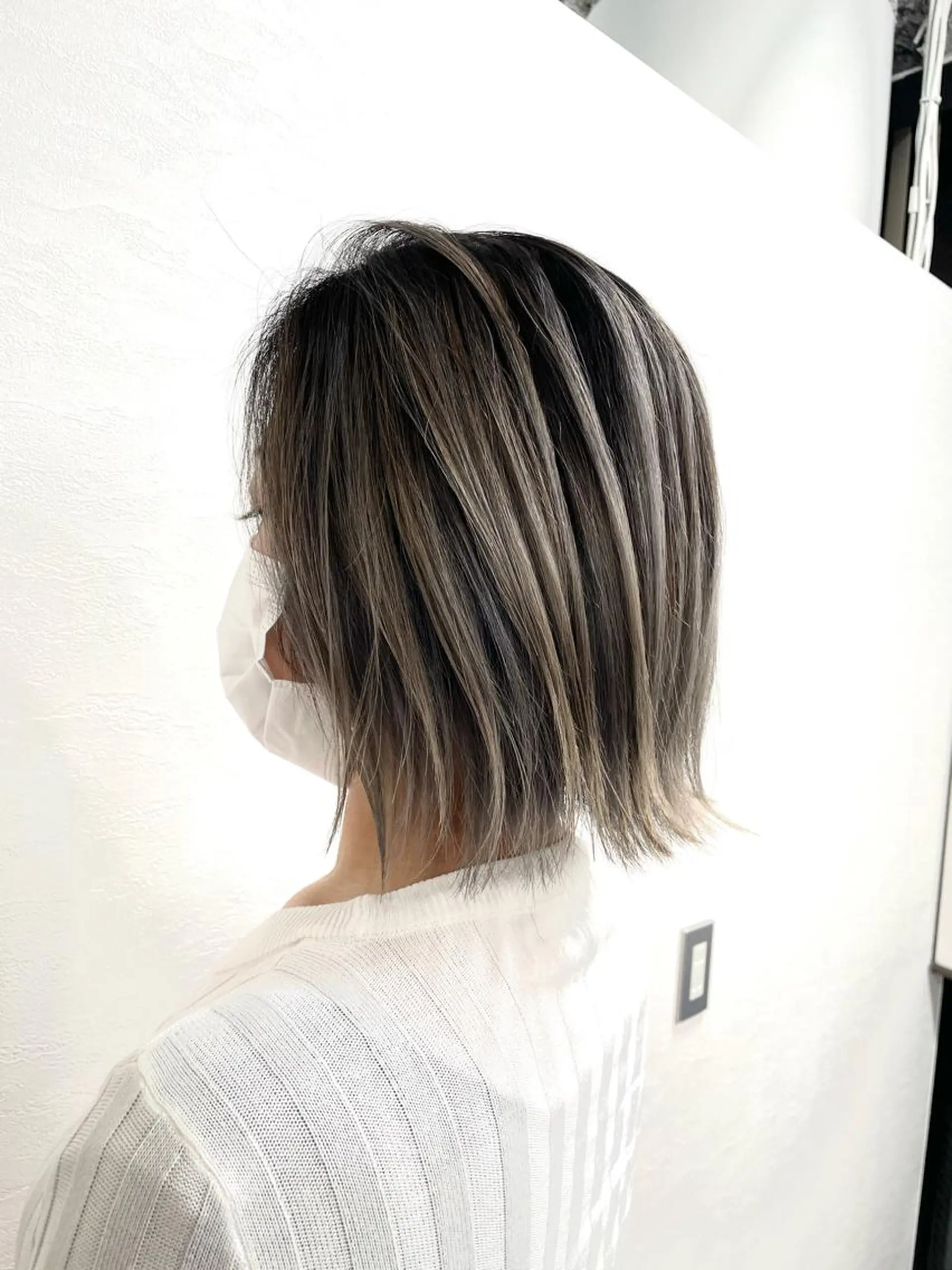 ショート レイヤーカット コトネ🫧 韓国風レイヤーカットのヘアスタイル