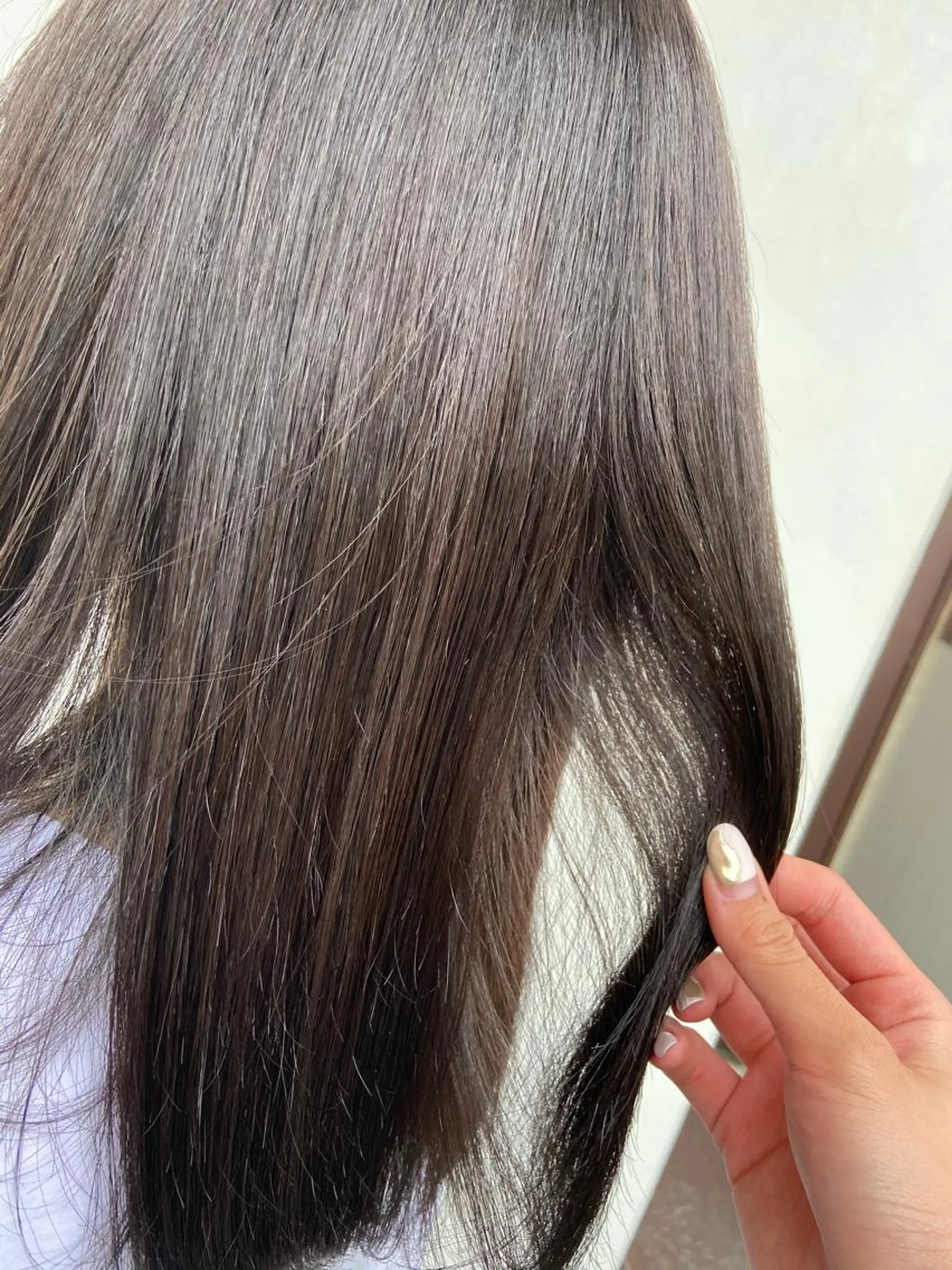 セミロング カラー ブリーチ 透明感カラー ブリーチなしカラー ヘアカラー ハイトーンヘアセット 🦋yuri🦋のヘアスタイル