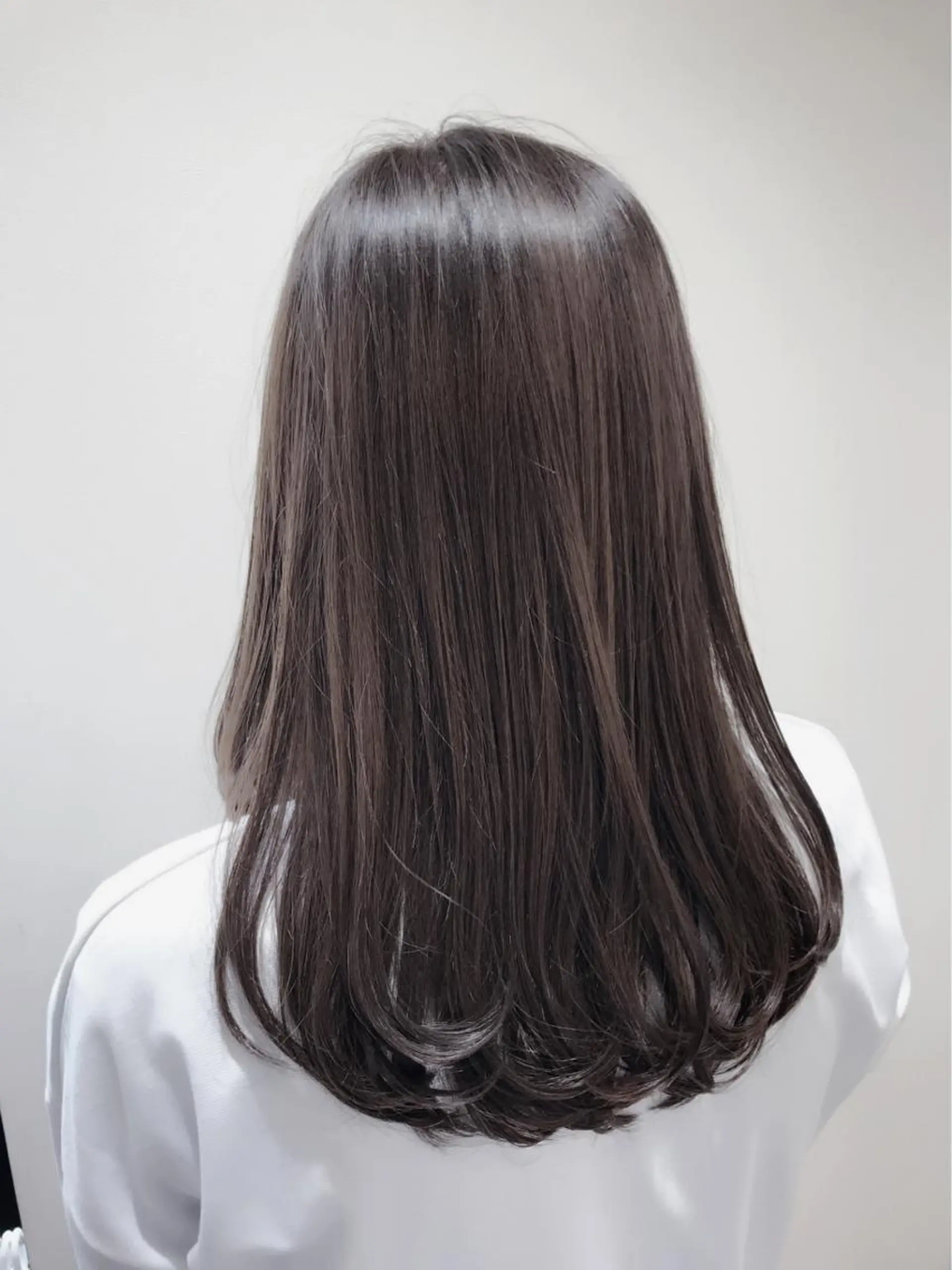 セミロング カット 縮毛矯正 ボブ・レイヤーカット 吉敷航一のヘアスタイル