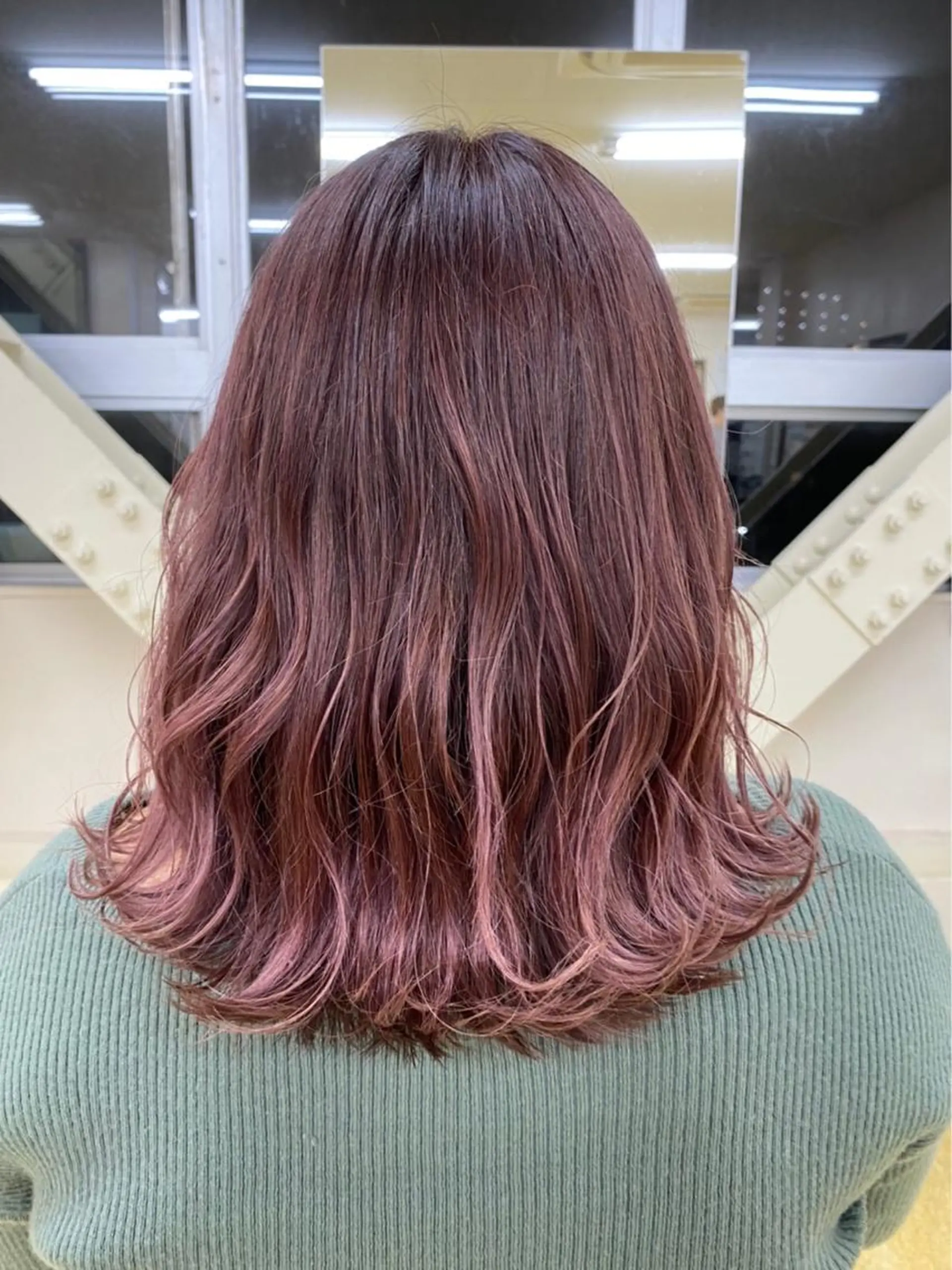 セミロング 透明感♡グレージュ ♡ミルクティー♡のヘアスタイル
