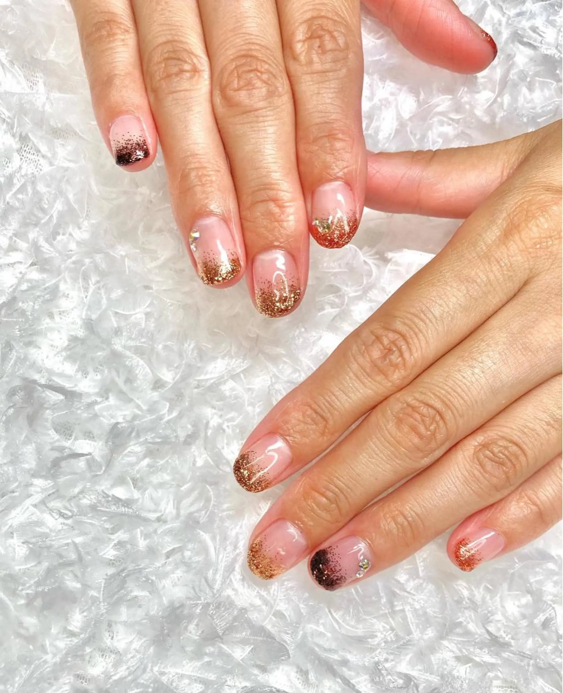 ネイル ブラウン ゴールド グラデーション ラメ(グリッター) ラメグラデーション ハンドネイル beauty salonM&Iのネイルデザイン