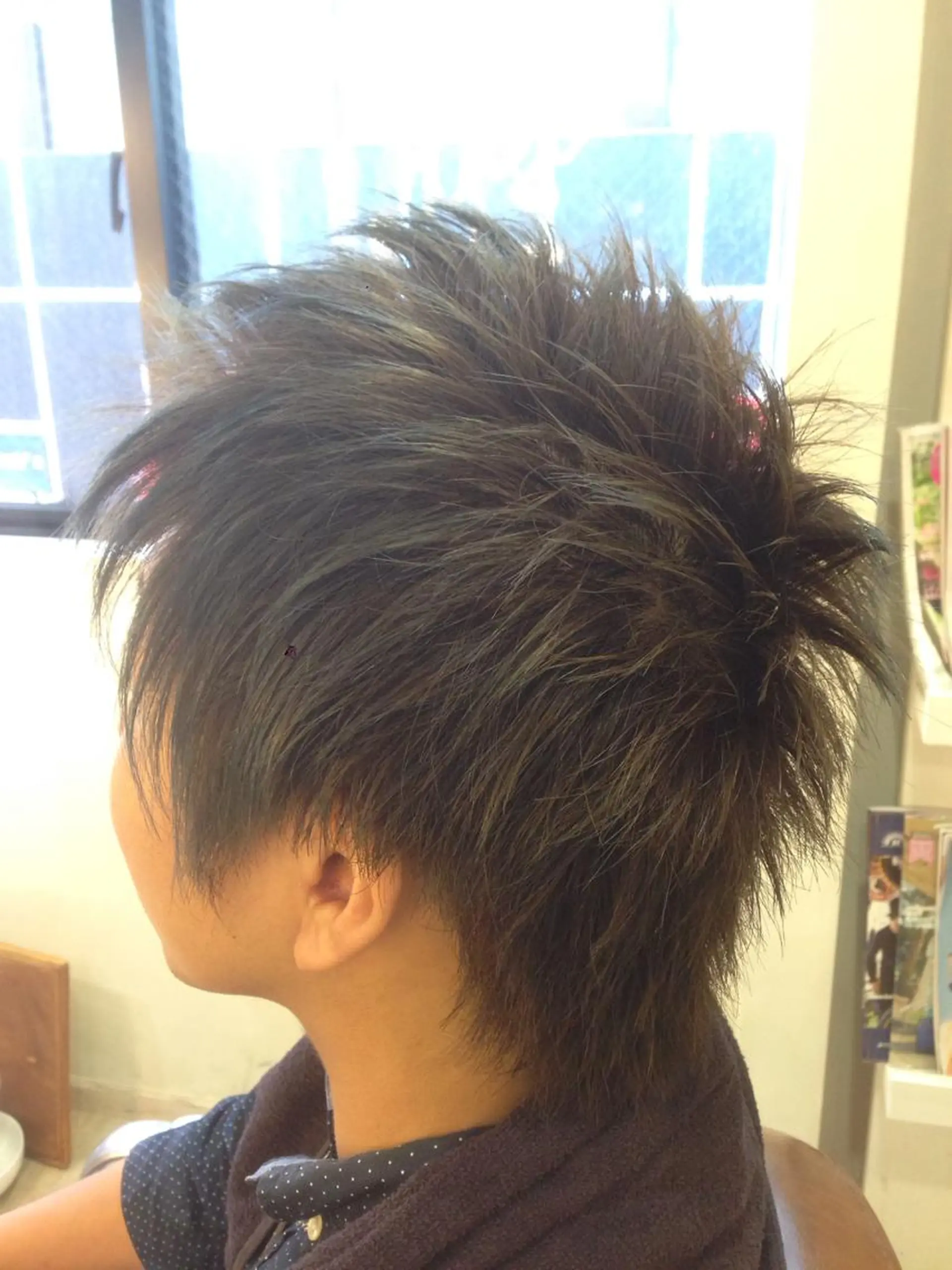 ショート カラー アッシュ 小倉 聖也のヘアスタイル