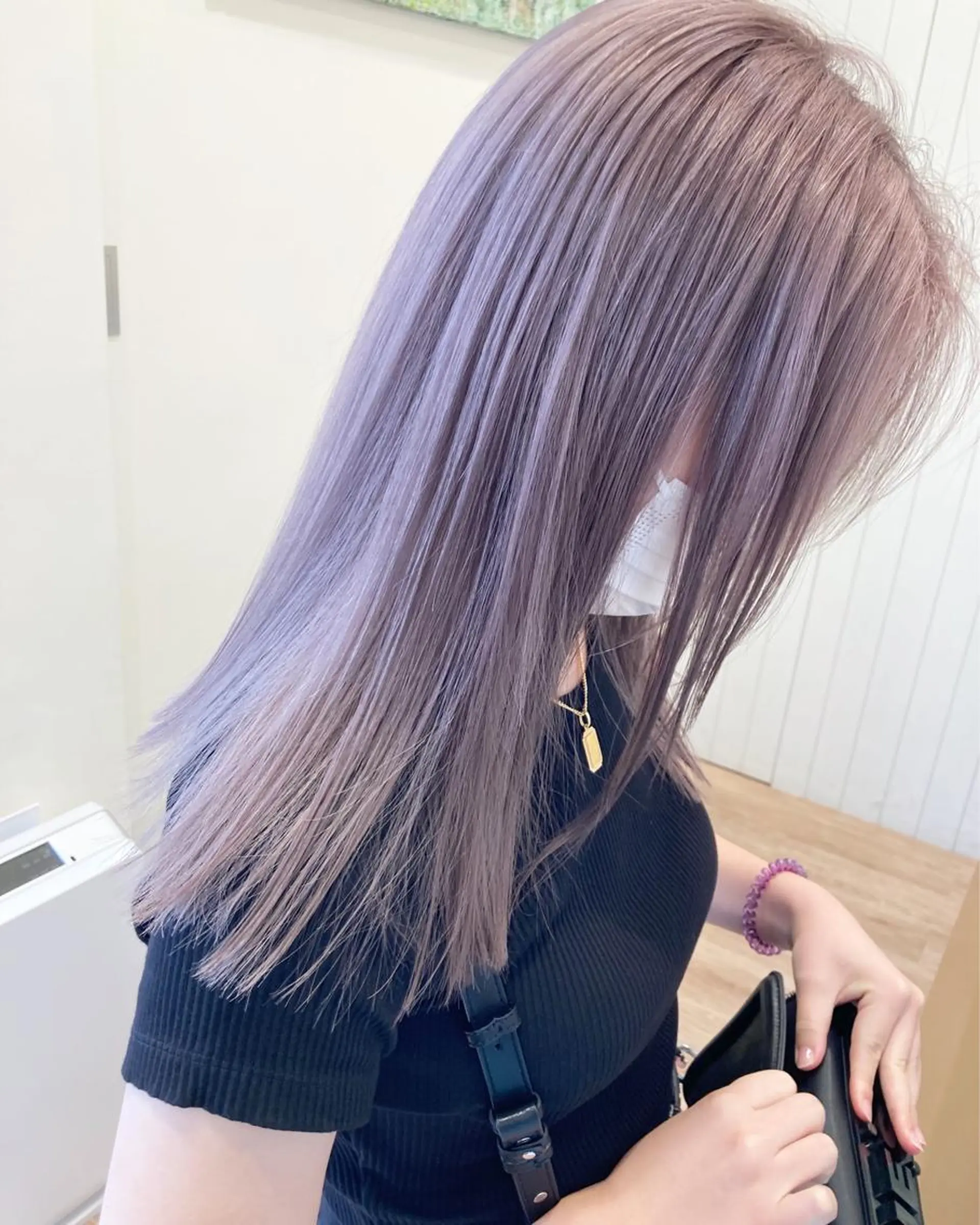 ミディアム ヘアカラー トリートメント ケアブリーチ 坪井佑樹のヘアスタイル