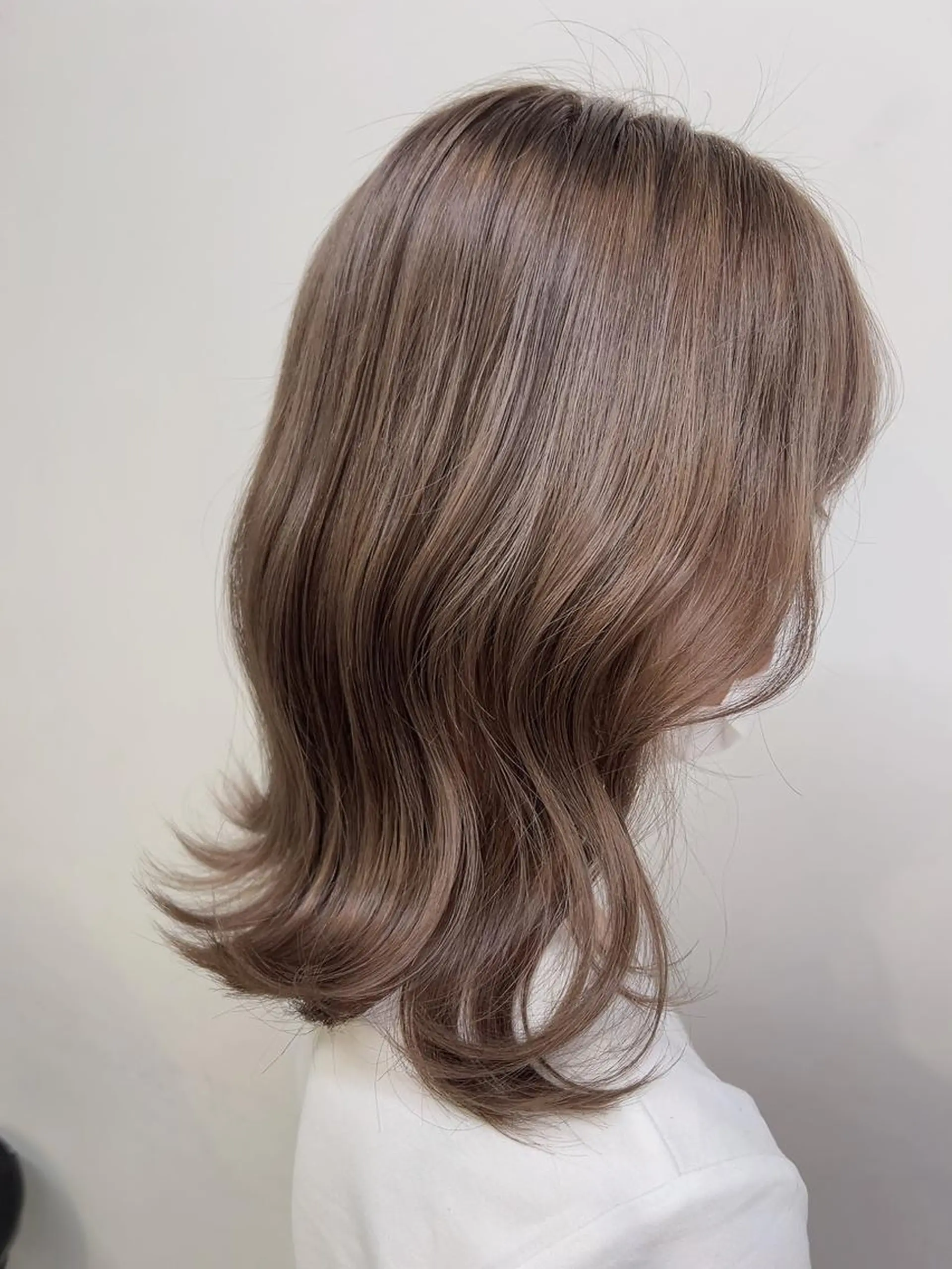 ロング カラー ダブルカラー ヘアカラー トリートメント 🥞ベージュ系カラー 【すずきりほ】🥞のヘアスタイル