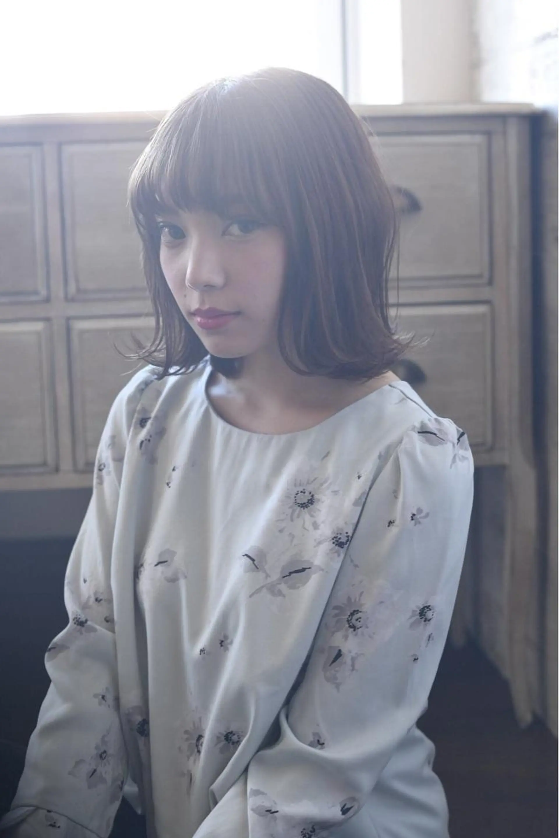 ミディアム KAMIGAMI所属・KAMIGAMI SAKAEのヘアスタイル