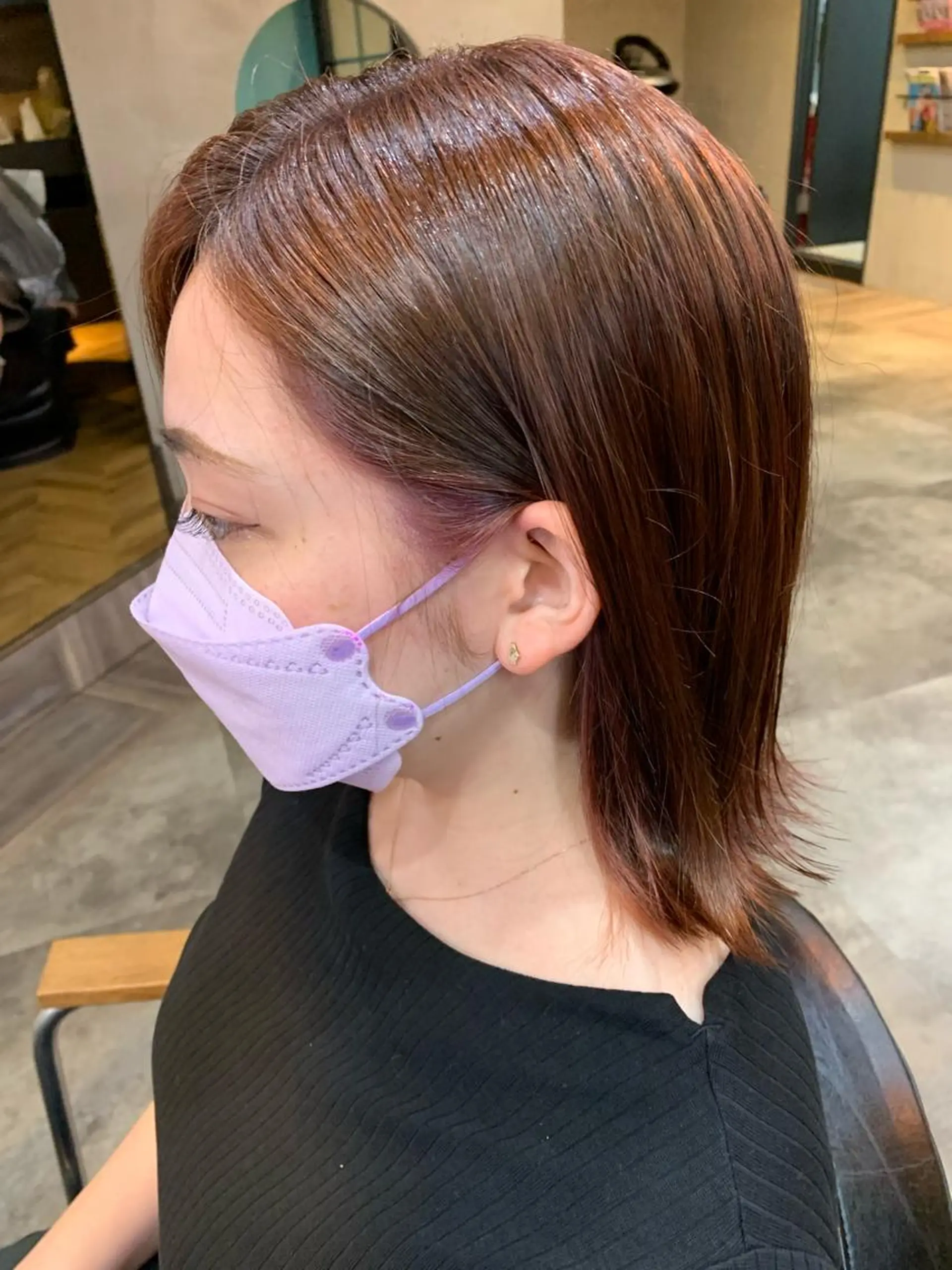 ミディアム カラー イヤリングカラー La fith hair peace所属・河田 寧生のヘアスタイル