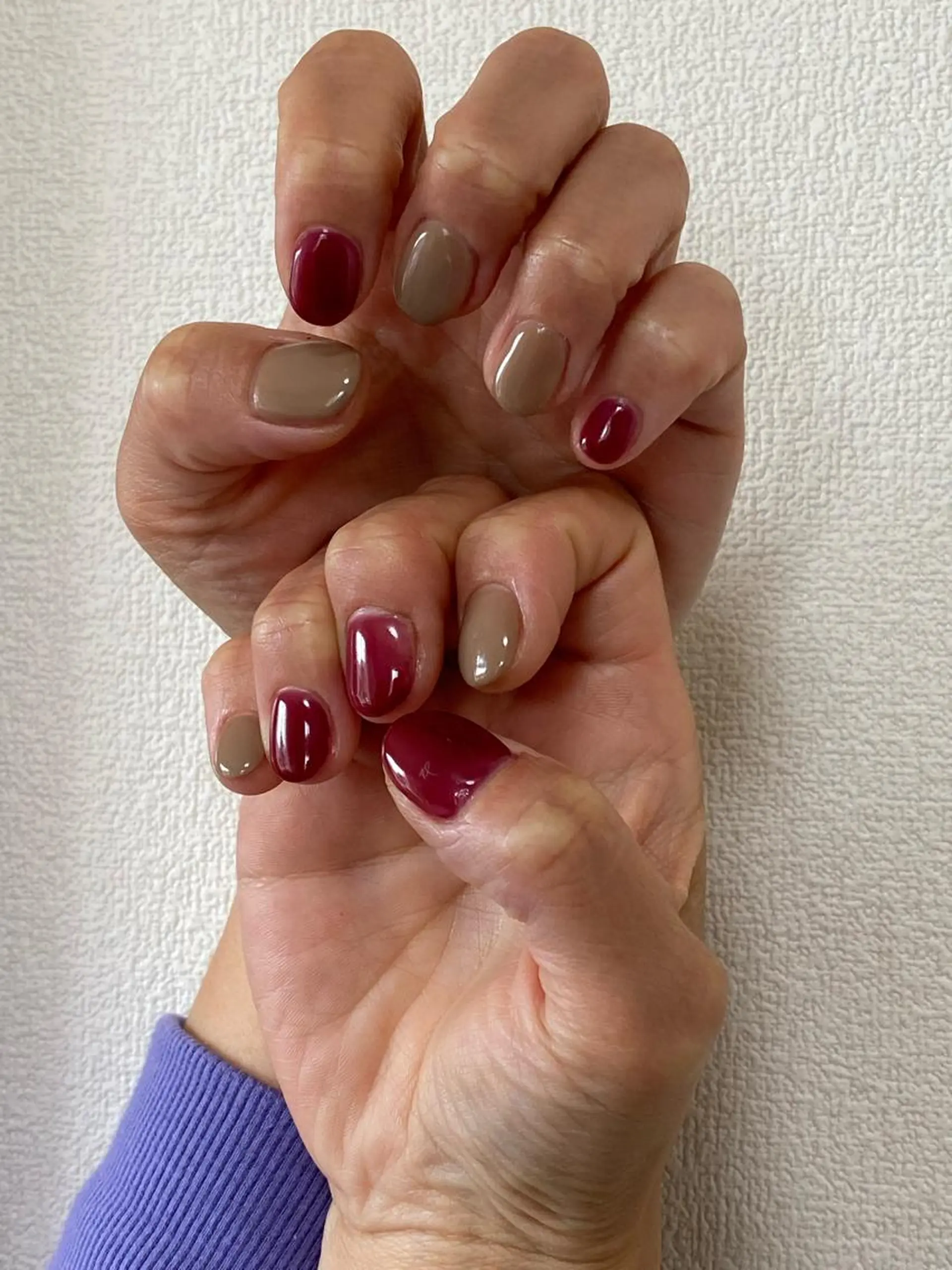 ネイル 赤色 ハンドネイル 自宅サロン FeelFreeのネイルデザイン