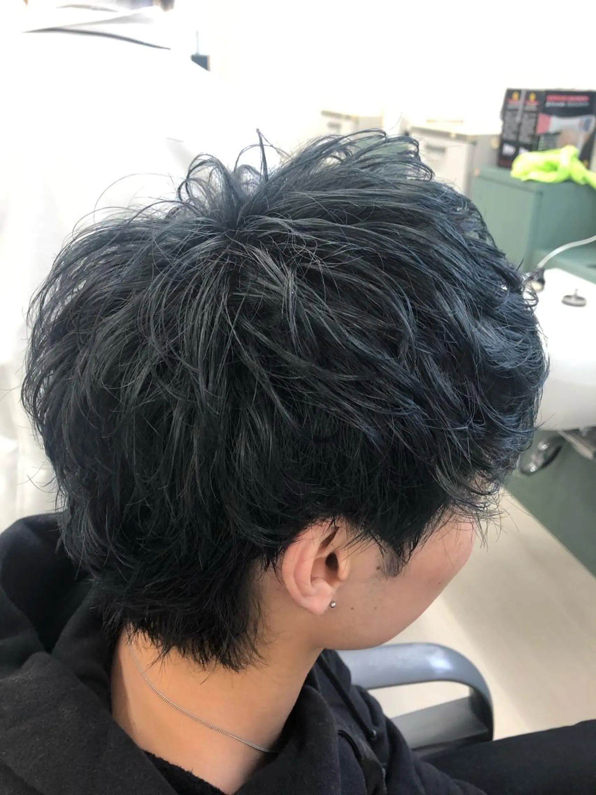 カラー ブルーカラー 小山 雄大のヘアスタイル