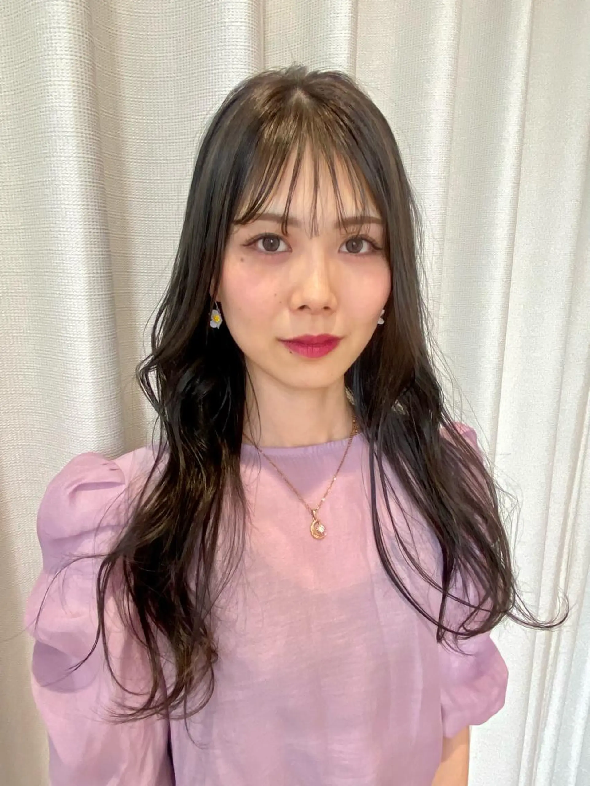 ロング カラー ブリーチ グレージュ オリーブグレージュ オリーブグレー 増井 彩乃のヘアスタイル