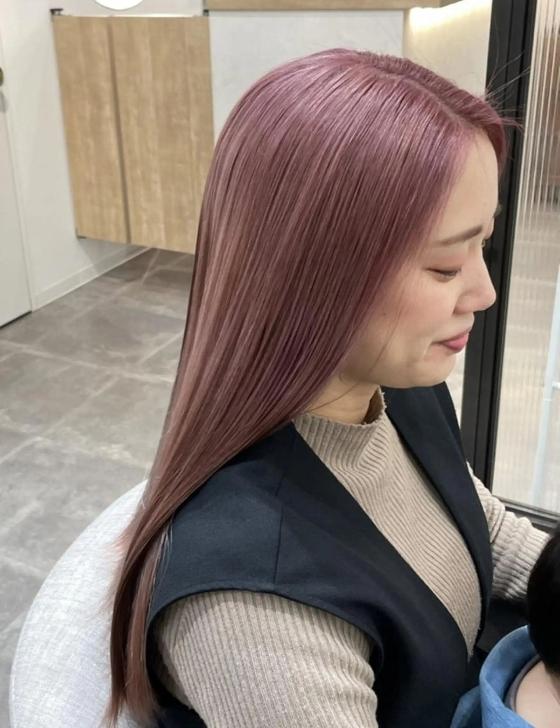 ロング カラー ブリーチ ピンクカラー シルバー カット ヘアカラー トリートメント Saki サキのヘアスタイル