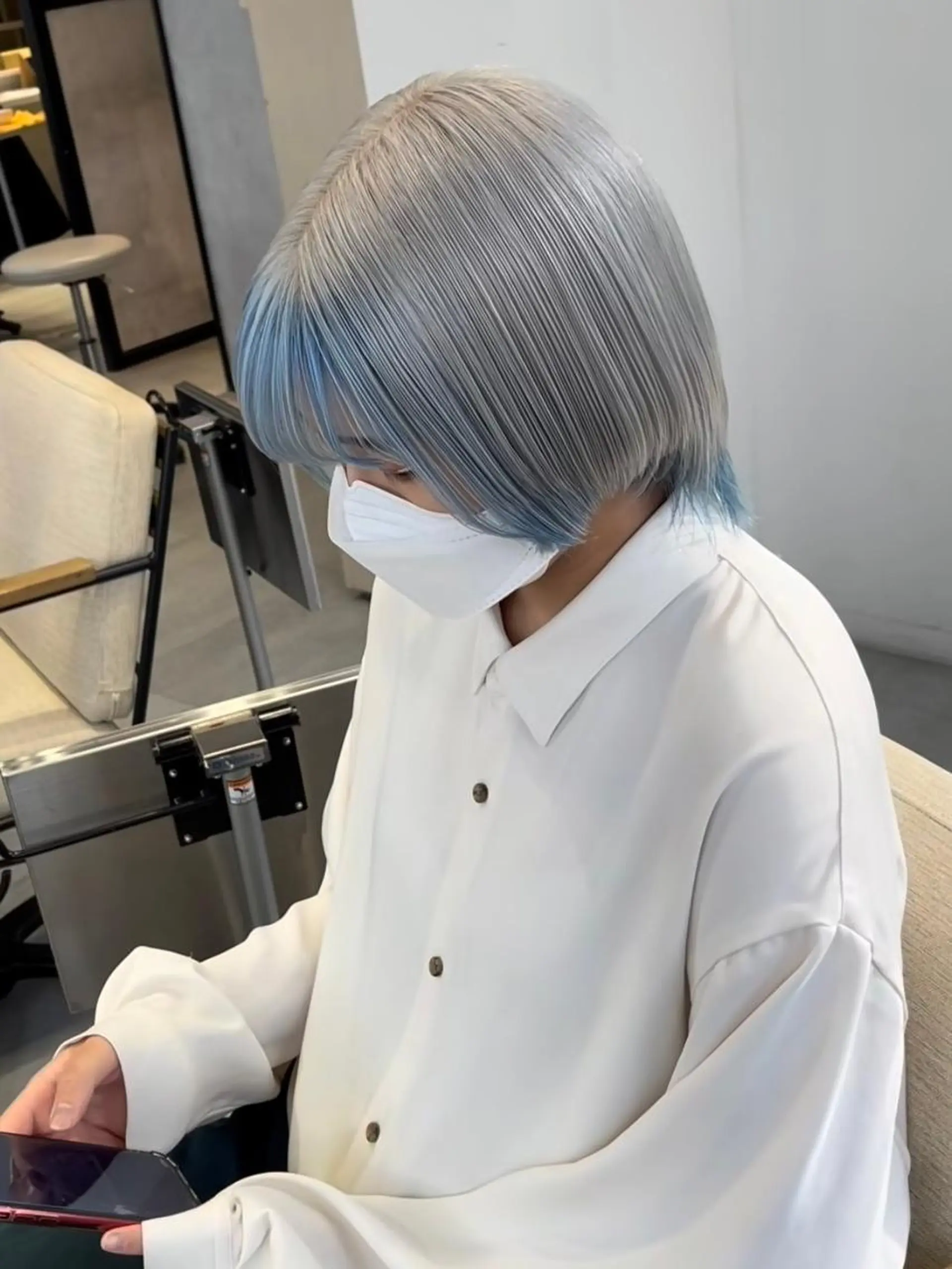 ショート カラー ショートボブ バレイヤージュ ブリーチ ケアブリーチ デザインカラー Eirデザイナーズ サロン茶屋町tomoのヘアスタイル