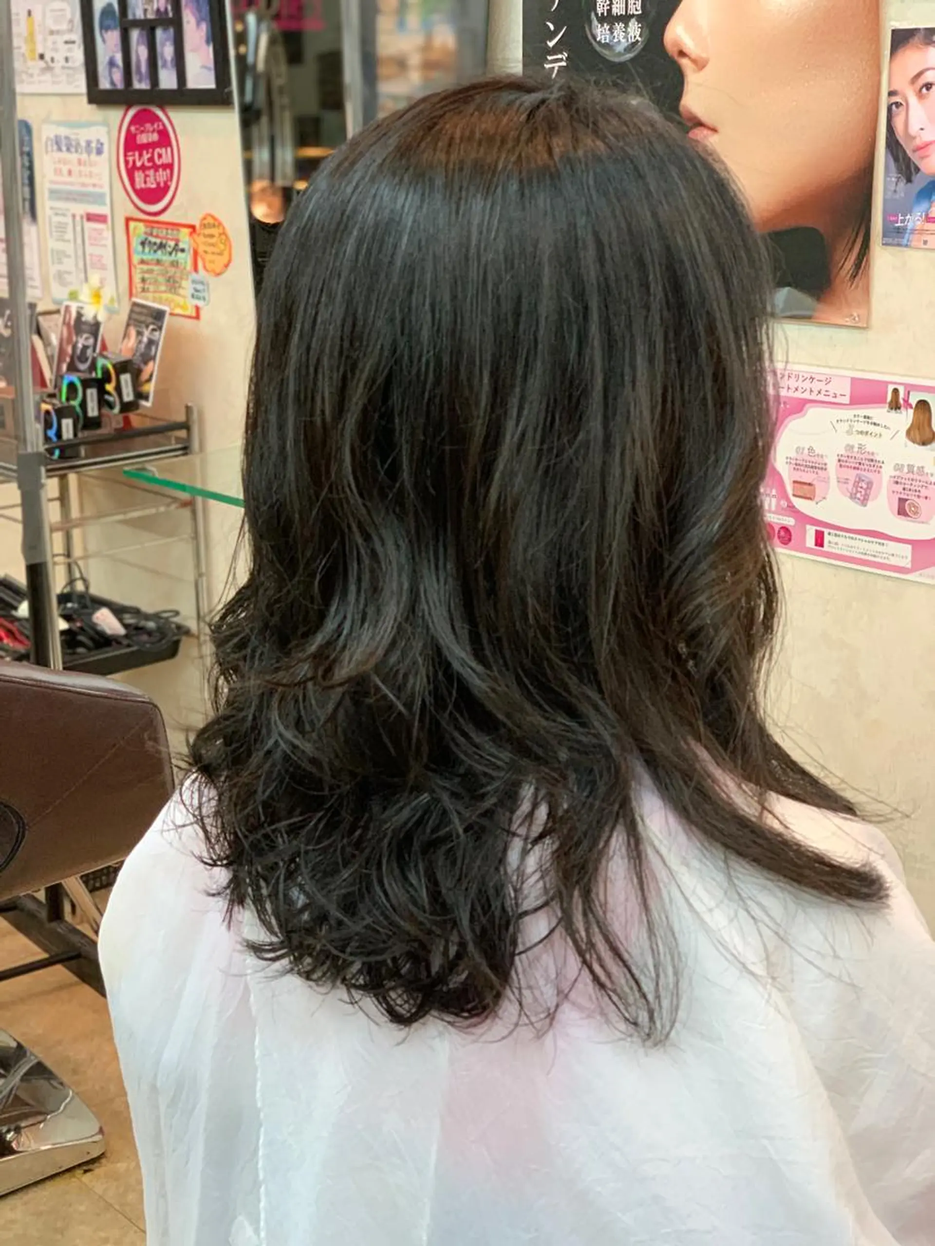 ミディアム パーマ ミディアムパーマ カット パーマ Rootes   Hair  Stage所属・春日部　間庭 寛貴のヘアスタイル