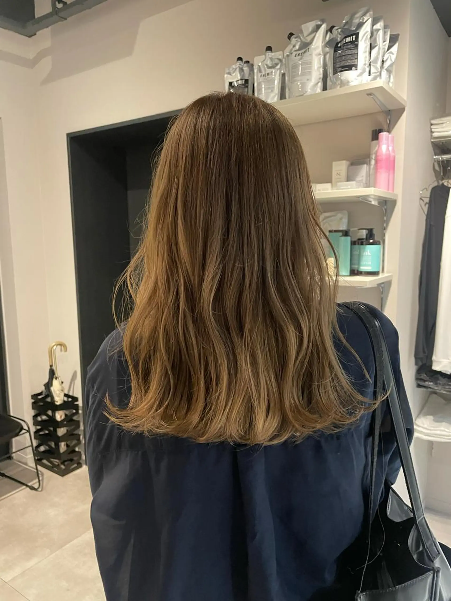 ミディアム カラー ベージュカラー ヘアカラー トリートメント ブリーチ👩‍🦳/ ‪✂︎MANAMIのヘアスタイル