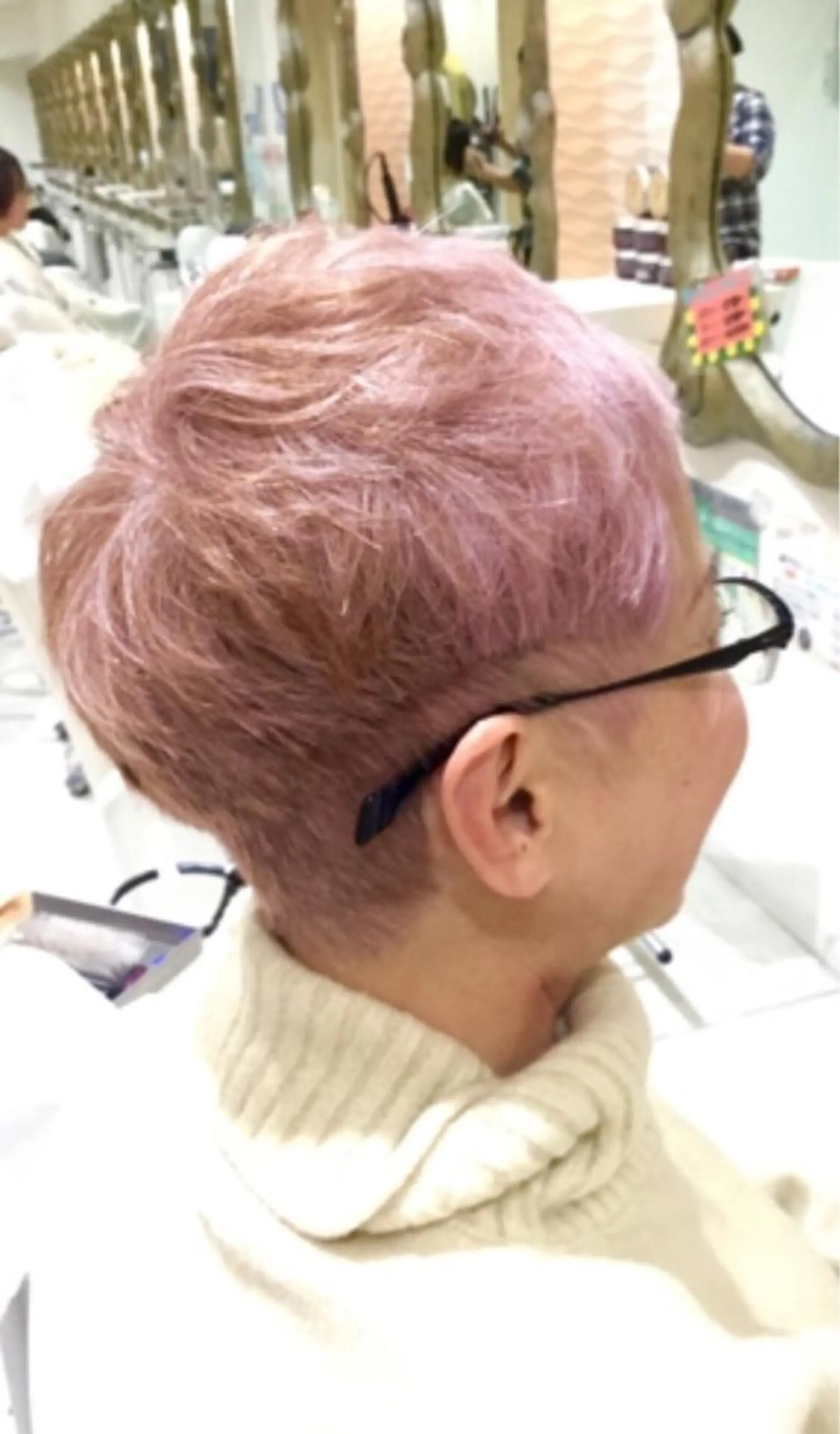 ショート カラー ヘアカラー トリートメント 松吉 純平のヘアスタイル