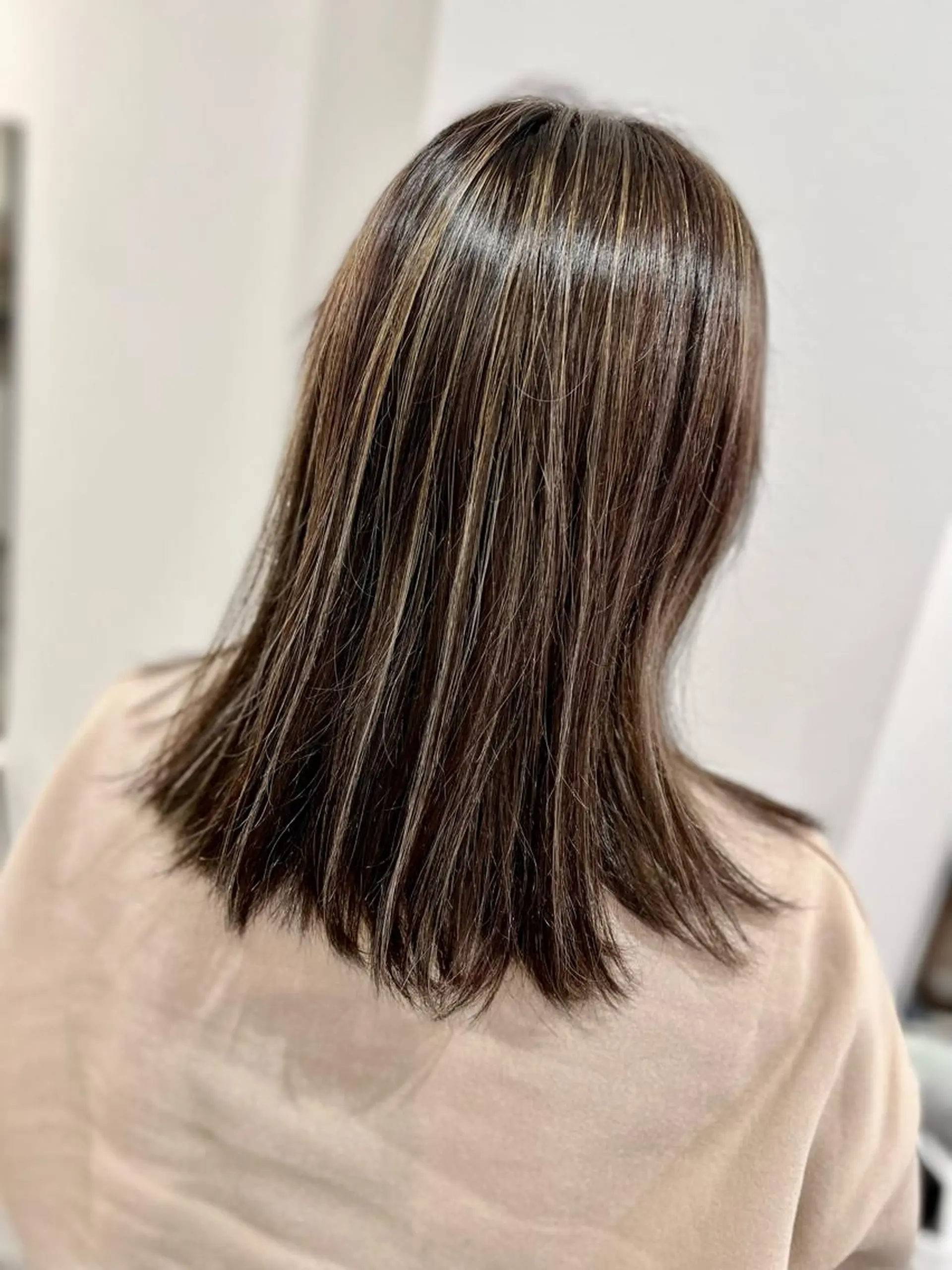 ミディアム ハイライト ヘアカラー トリートメント ブリーチ毛に縮毛矯正 ✨カラー✨山田 正幸のヘアスタイル