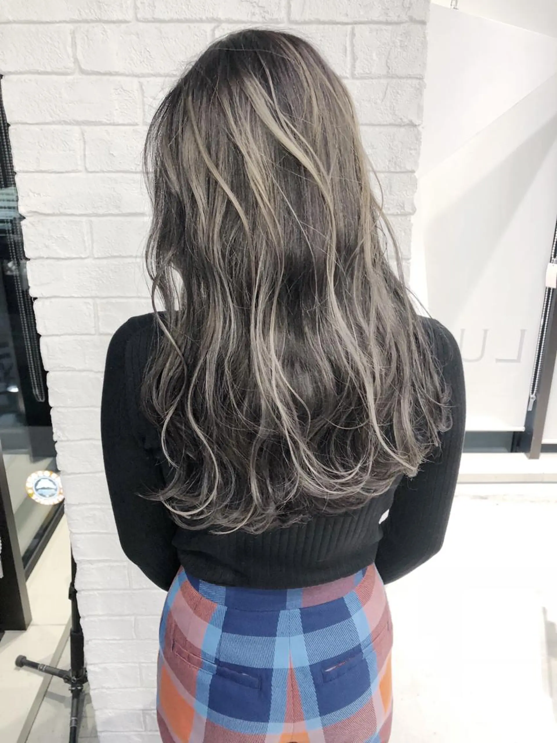 ロング カラー ハイライトカラー ハイライト OTAKU HAIR STUDIO所属・shin✨今月注目✨ スタイリスト（急募）のヘアスタイル