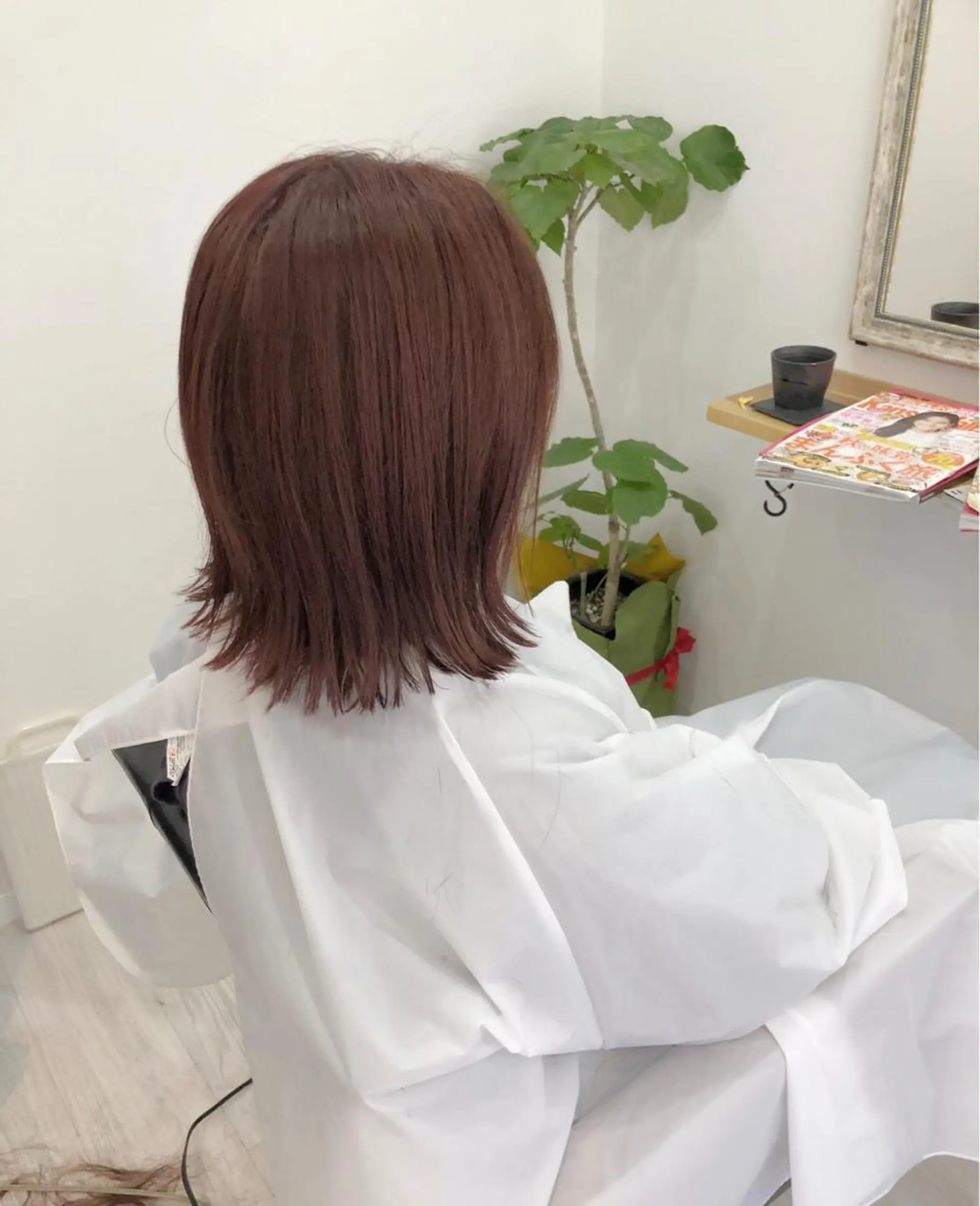 ミディアム ピンクブラウン ヘアカラー aura所属・ashida yuukiのヘアスタイル
