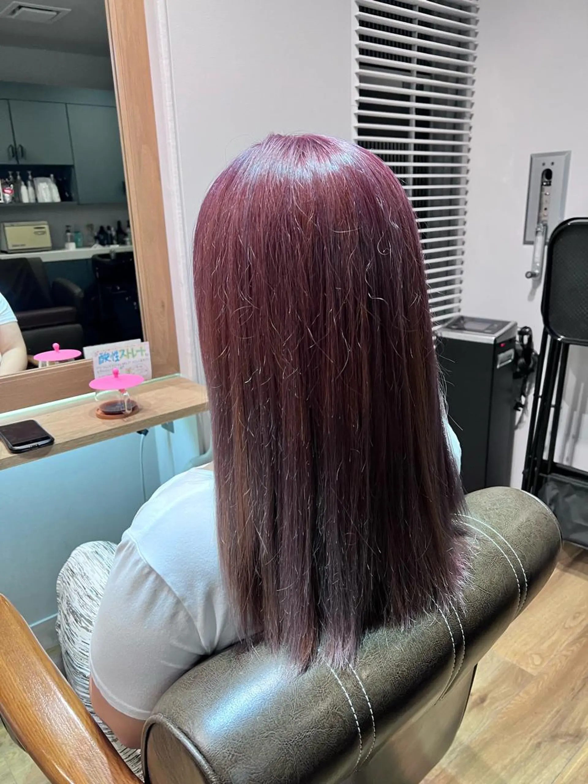 ロング カラー アッシュ ピンクカラー ピンクアッシュ ヘアカラー トリートメント ツキダテ ユイのヘアスタイル