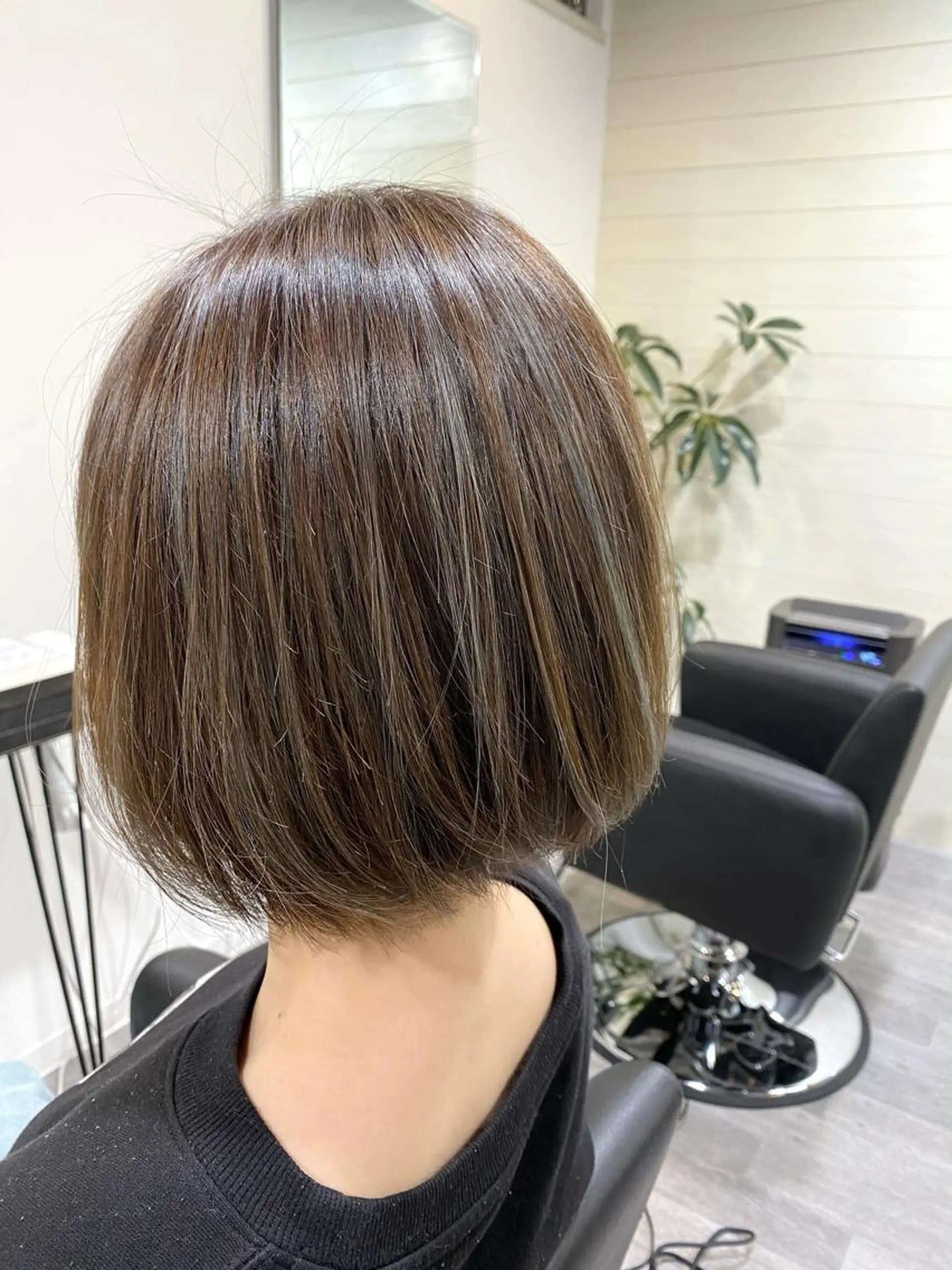 ショート カラー ハンサムショート アディクシーカラー バレイヤージュ ブリーチ ケアブリーチ ヘアカラー unpeu hair  二条所属・先着1名様限定 カット無料のヘアスタイル