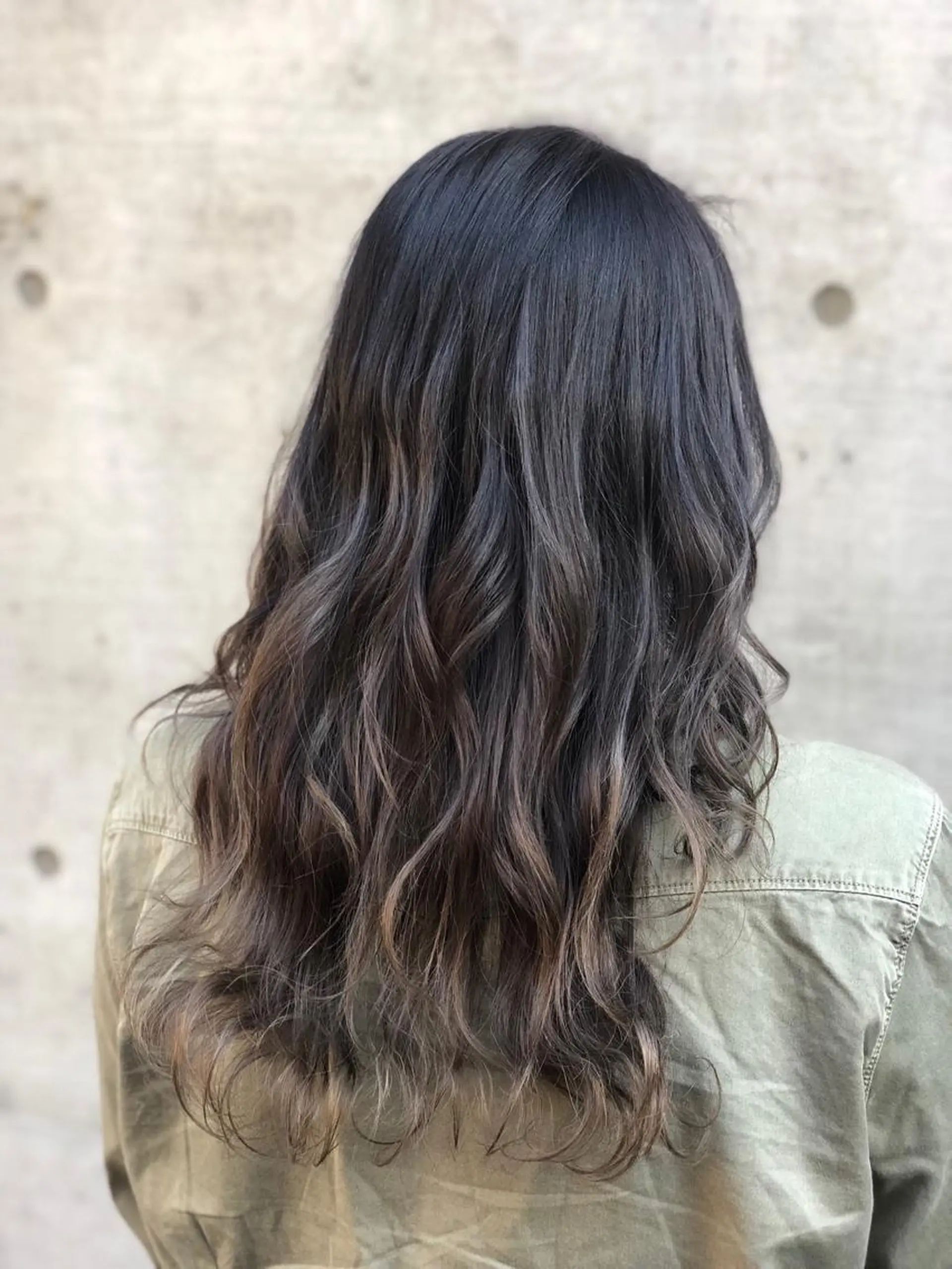 ロング カラー ヘアカラー ALLY（アリー）所属・ミニモお気に入り数 No.1宍戸雄弥のヘアスタイル