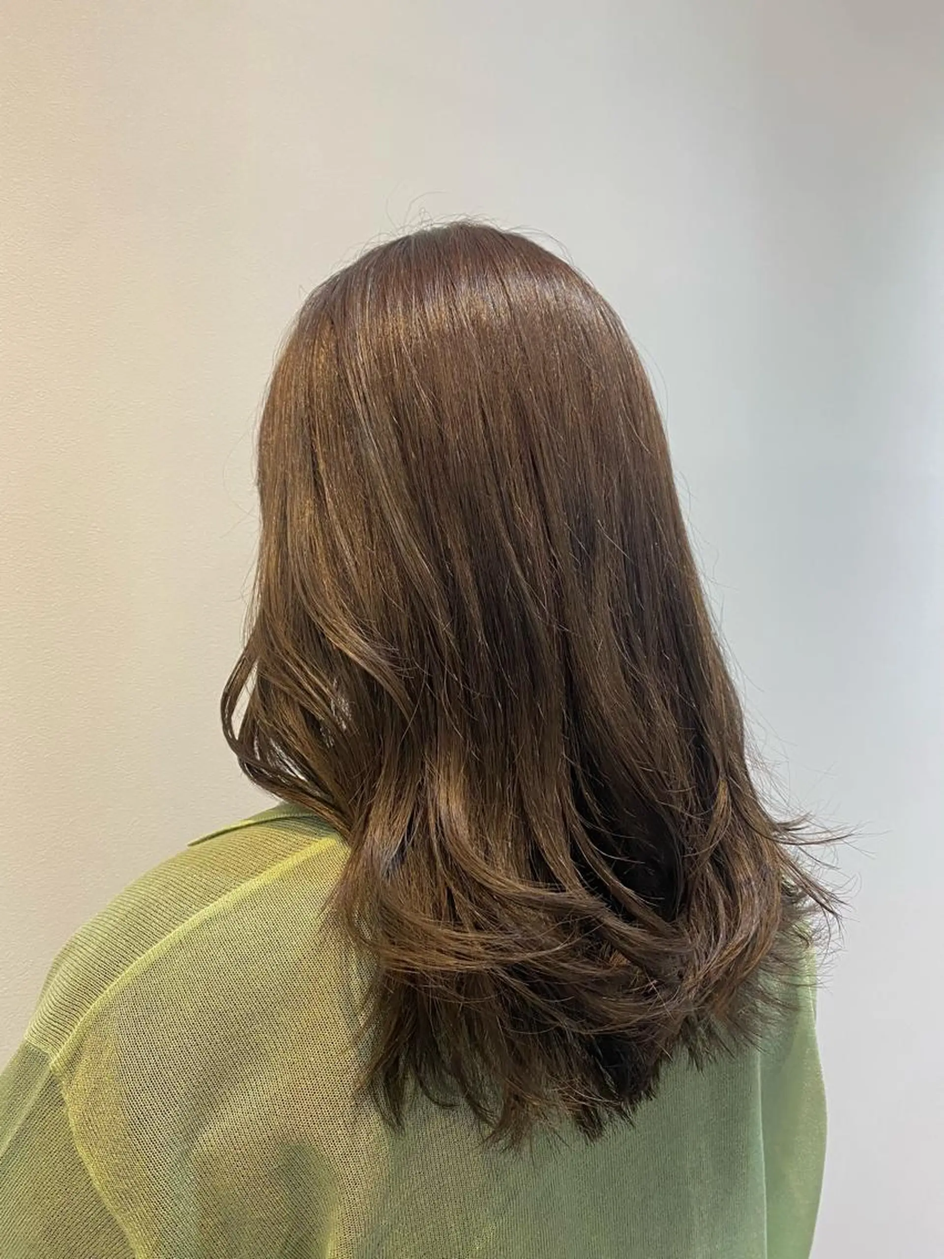ロング カラー 透明感カラー グレージュ ヨシンモリ カット ヘアカラー トリートメント ♡オシャ髪♡AI ✂️newi町田のヘアスタイル